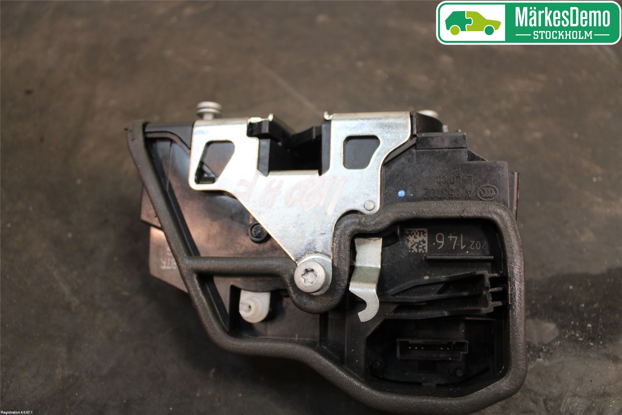 BMW 5 F10/F11/F18 09-17 Dørlås - Låsekasse