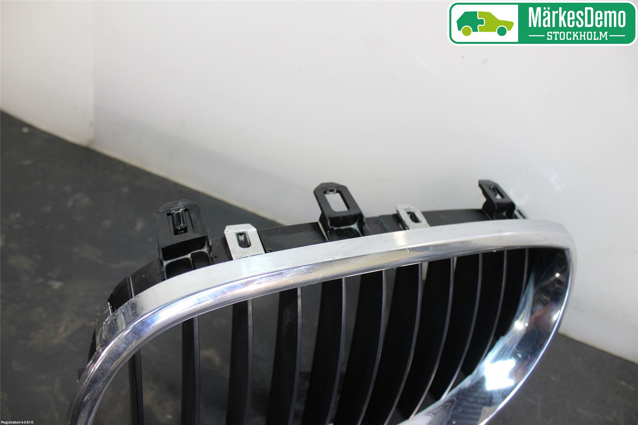 BMW 5 E60/61 Sed/Tou 02-10 Grilldel Venstre