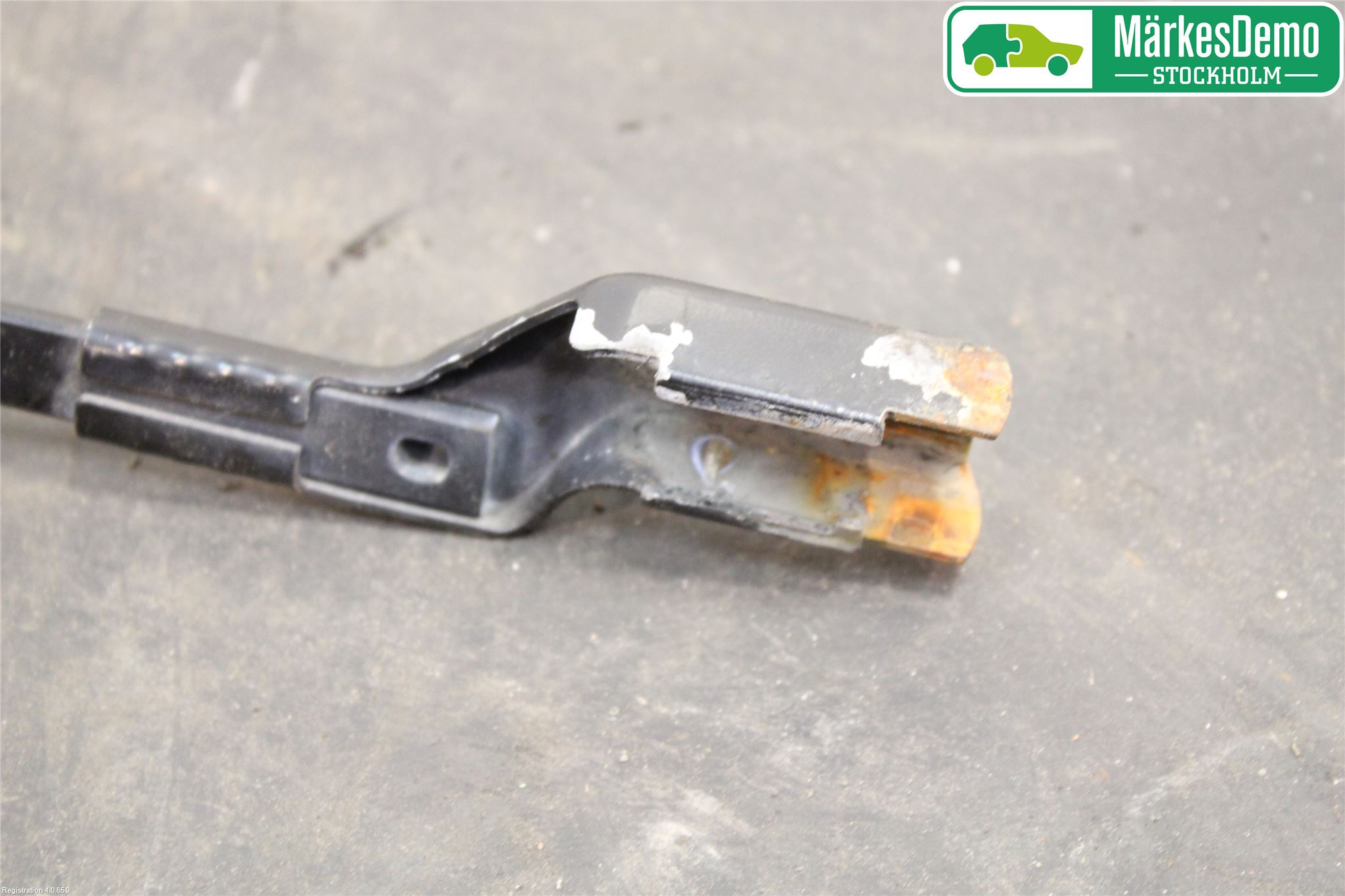 Volvo V70 08-13 Viskerarm-Armer Frontrute