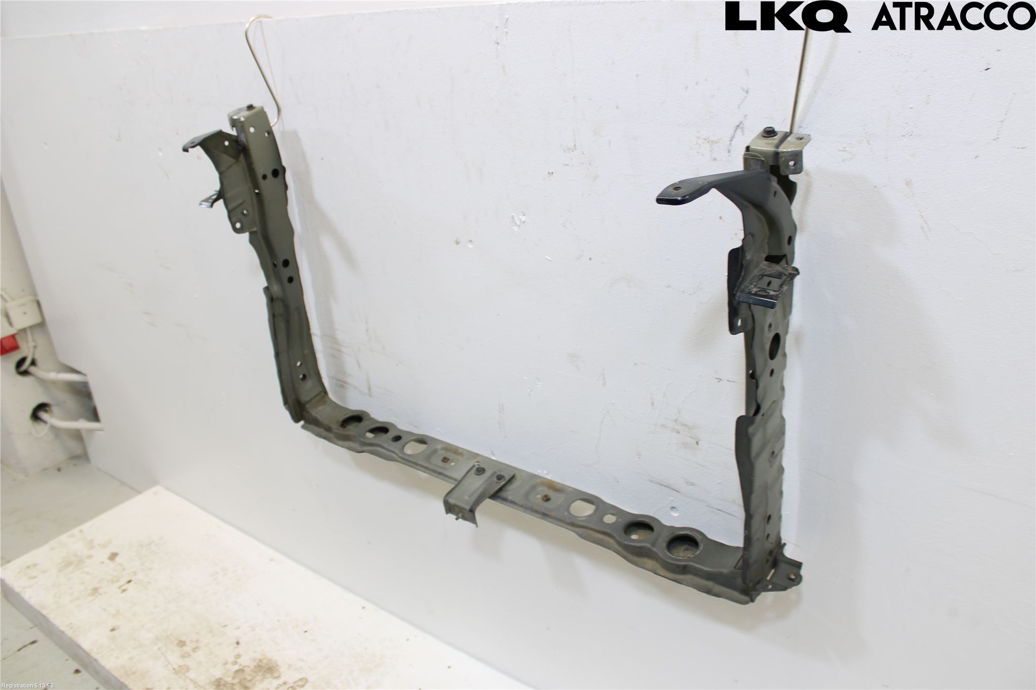Toyota AVENSIS 16-18 Frontplate