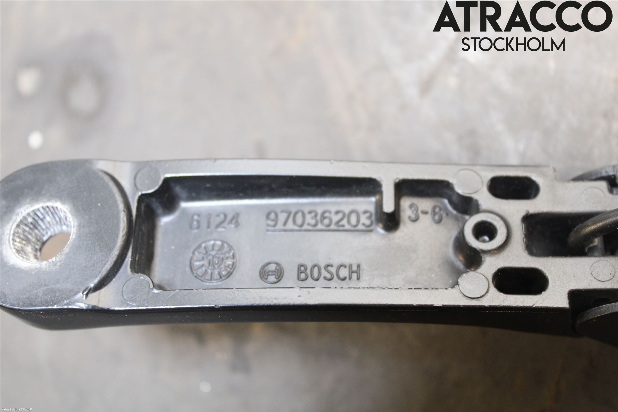 Volkswagen VW GOLF / E-GOLF VII 13-20 Viskerarm-Armer Frontrute