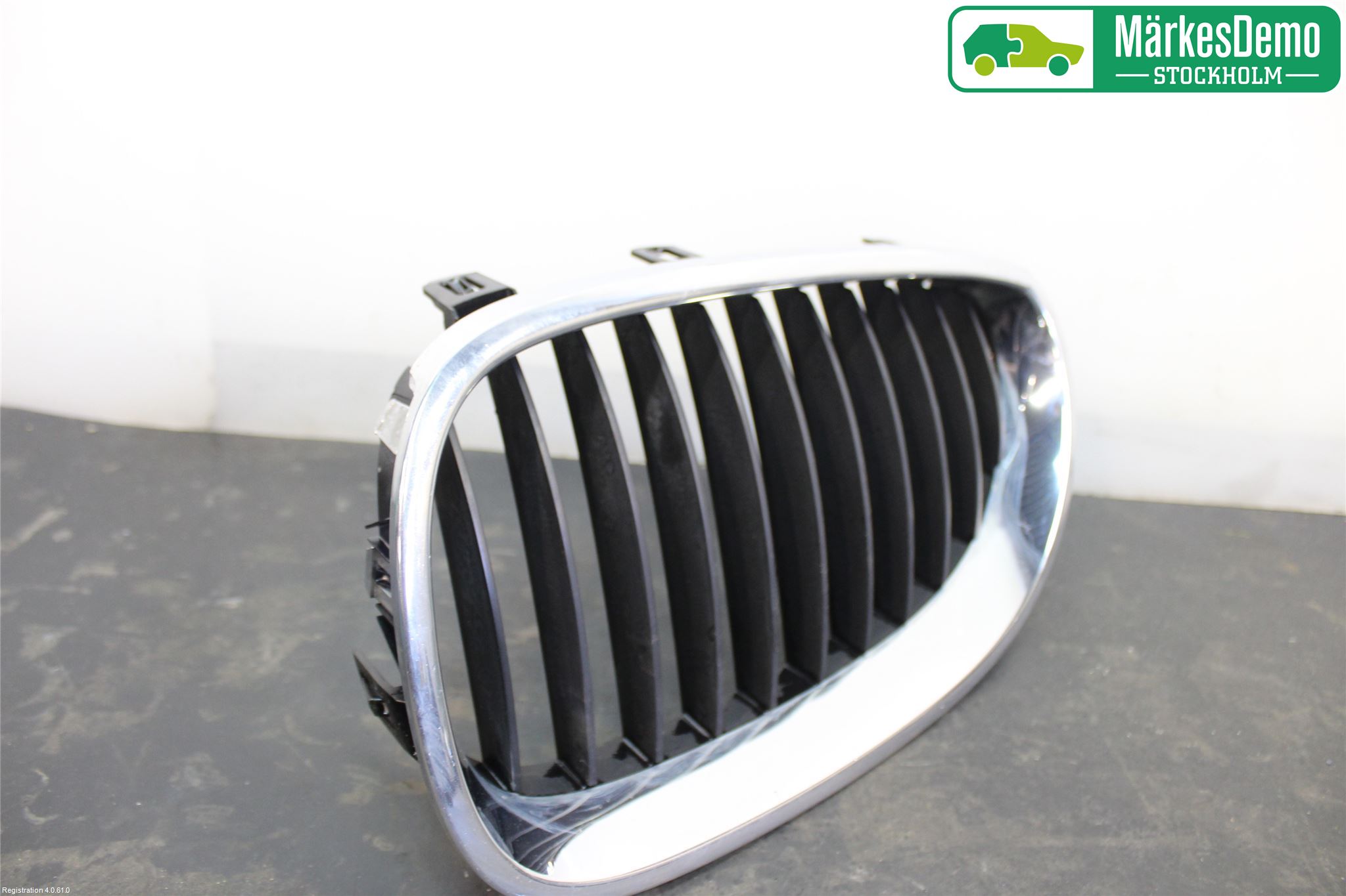 BMW 5 E60/61 Sed/Tou 02-10 Grilldel Venstre