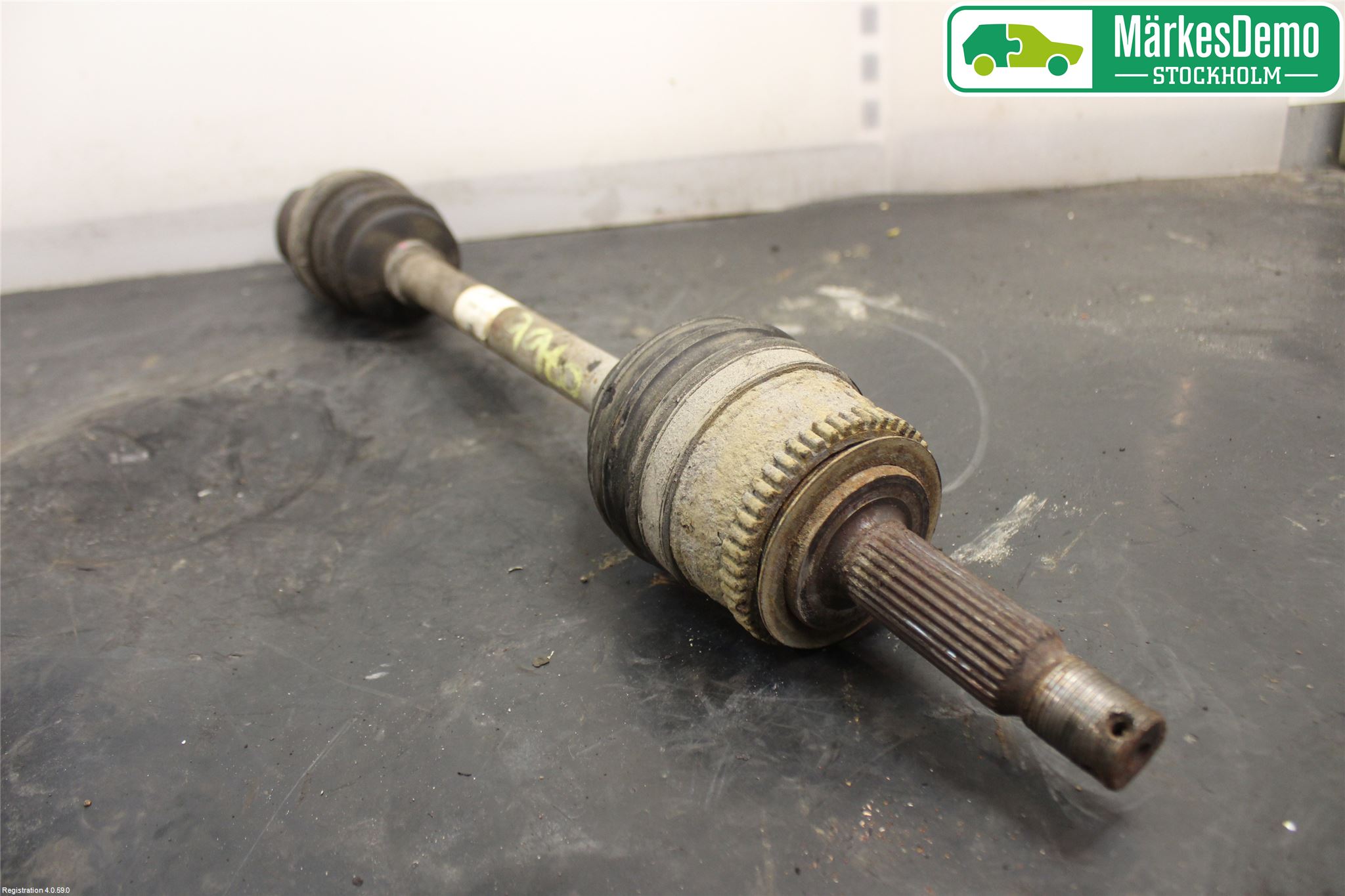 Hyundai ACCENT 06-11 Drivaksel Foran Kompl Venstre