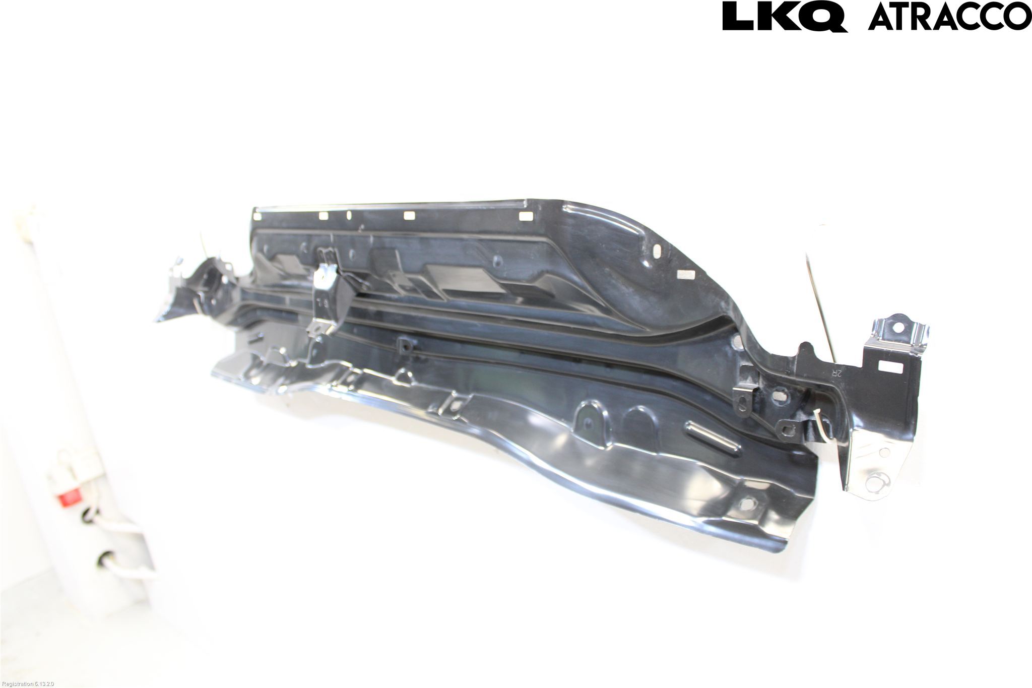 Toyota YARIS CROSS XP21 21- Visker Deksel-Grill-Under Frr