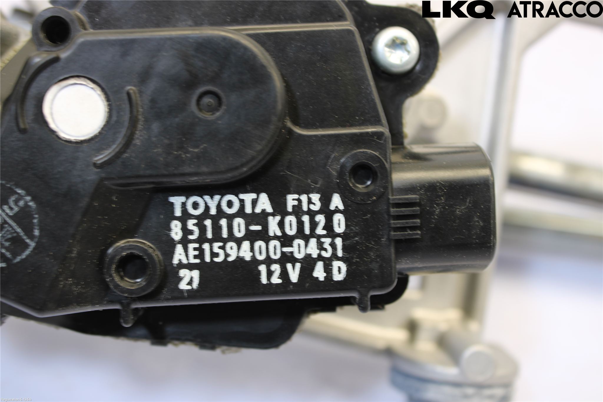 Toyota YARIS XP21 20- Viskermotor Frontrute