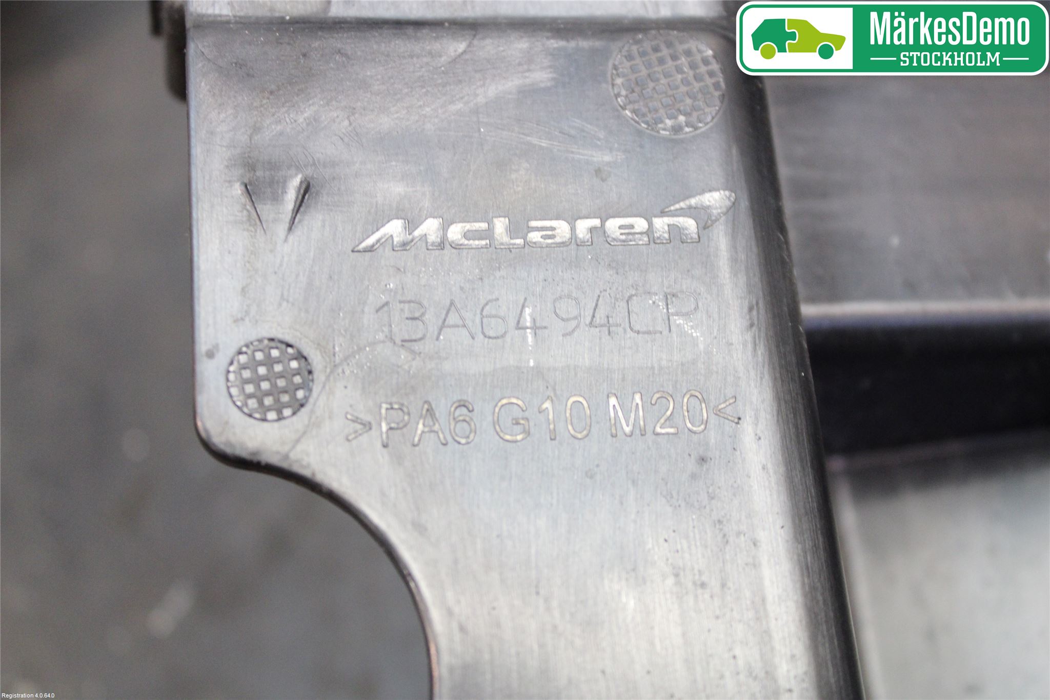 McLAREN Baklykt Omramming