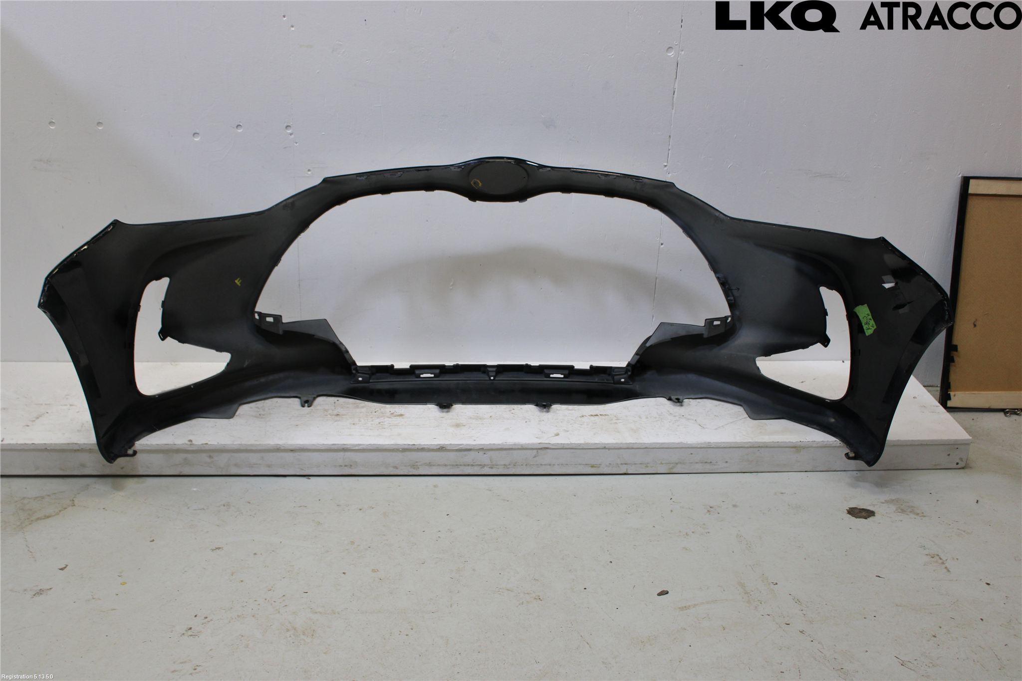 Toyota YARIS XP21 20- Støtfanger Foran Plastdeksel