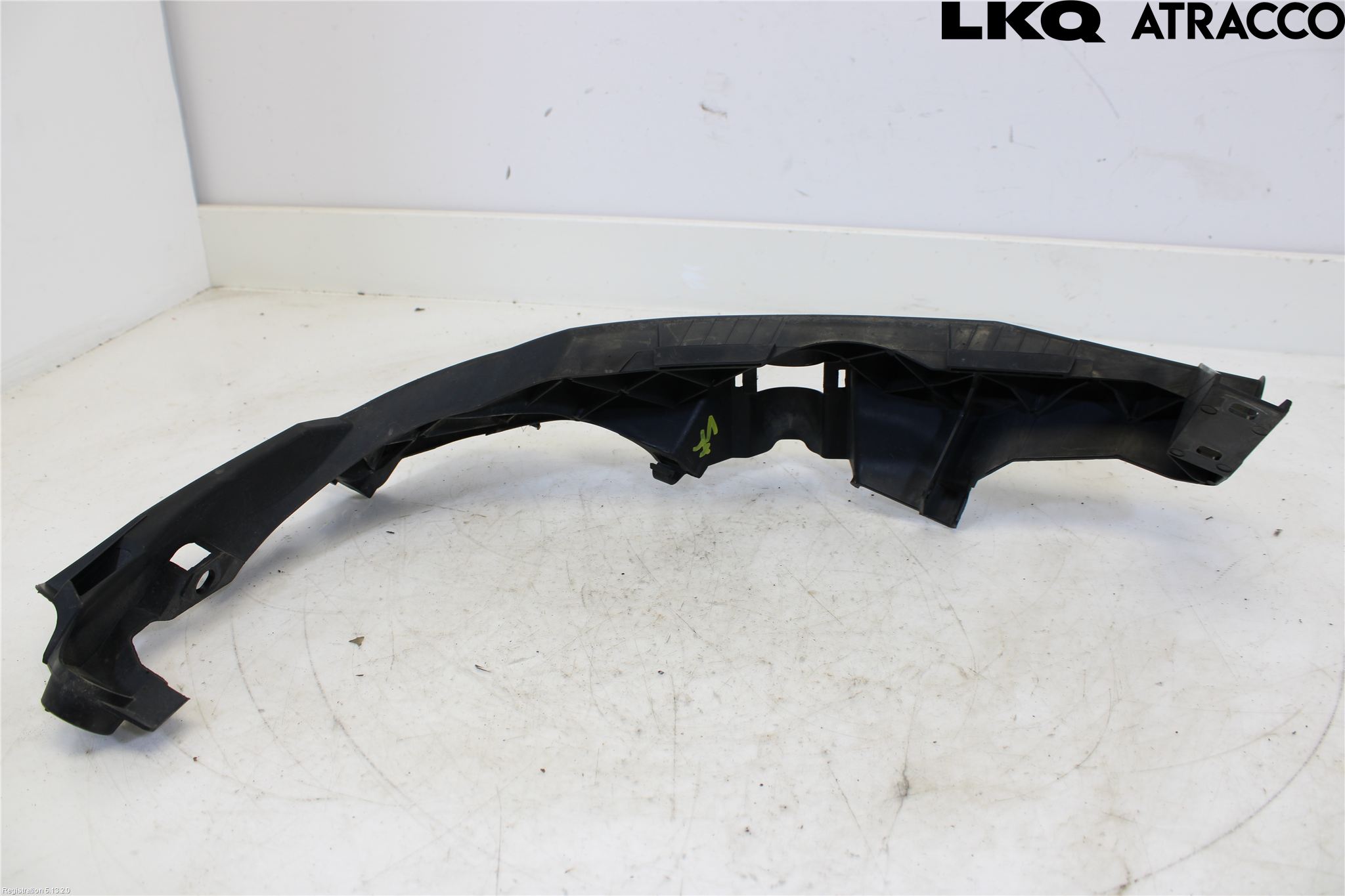 BMW 3 E90/91 SED/TOU 05-12 Frontlykt Ramme V Lyktering