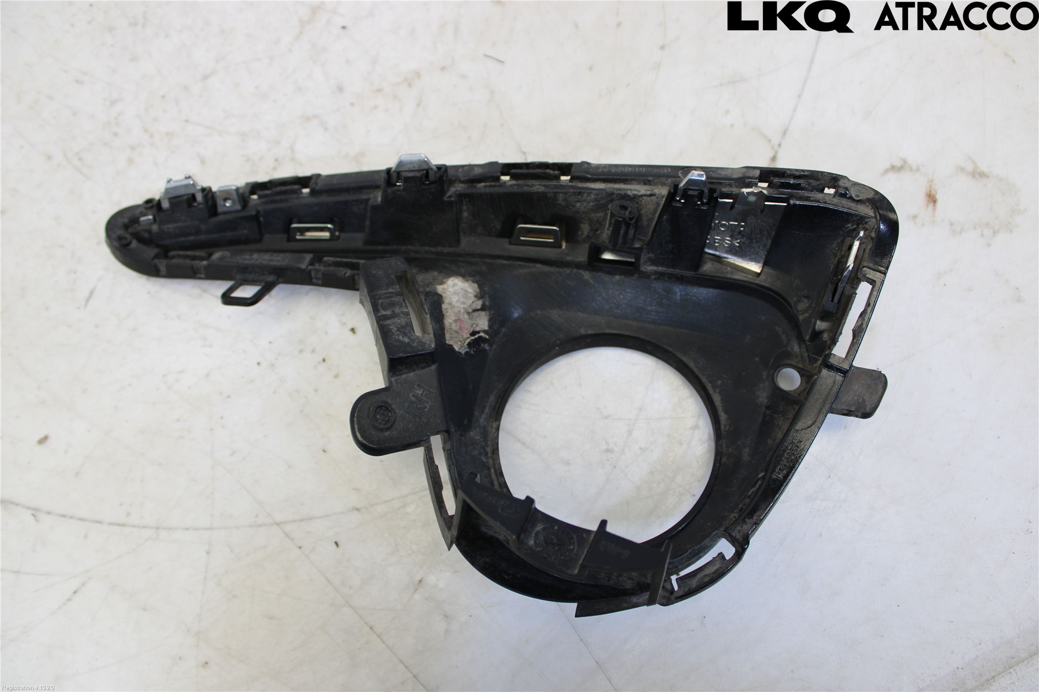 Toyota YARIS XP130 15-20 Frontlykt Kurve-Tåkelys Ramme