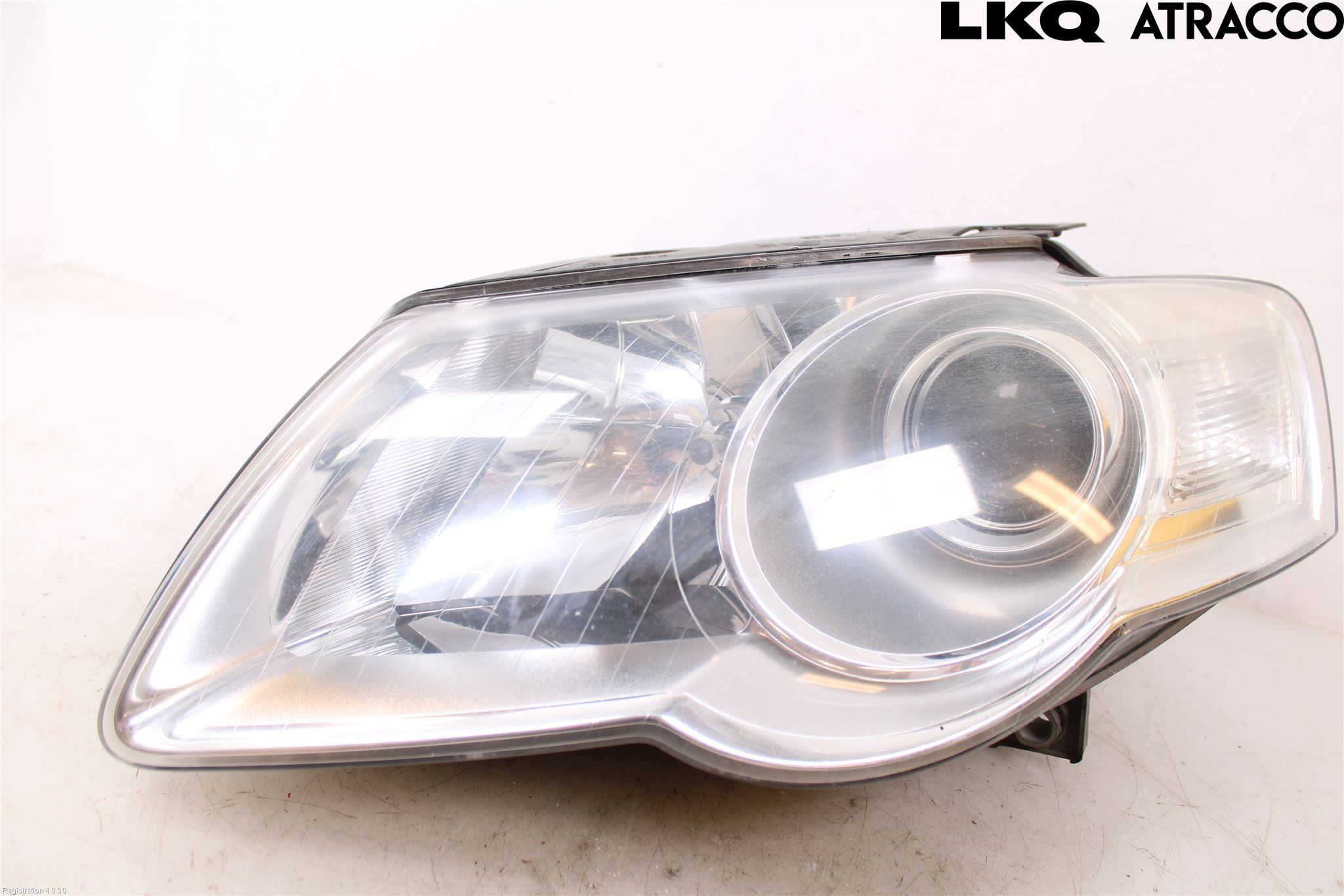 Volkswagen VW PASSAT 05-11 Frontlykt Venstre