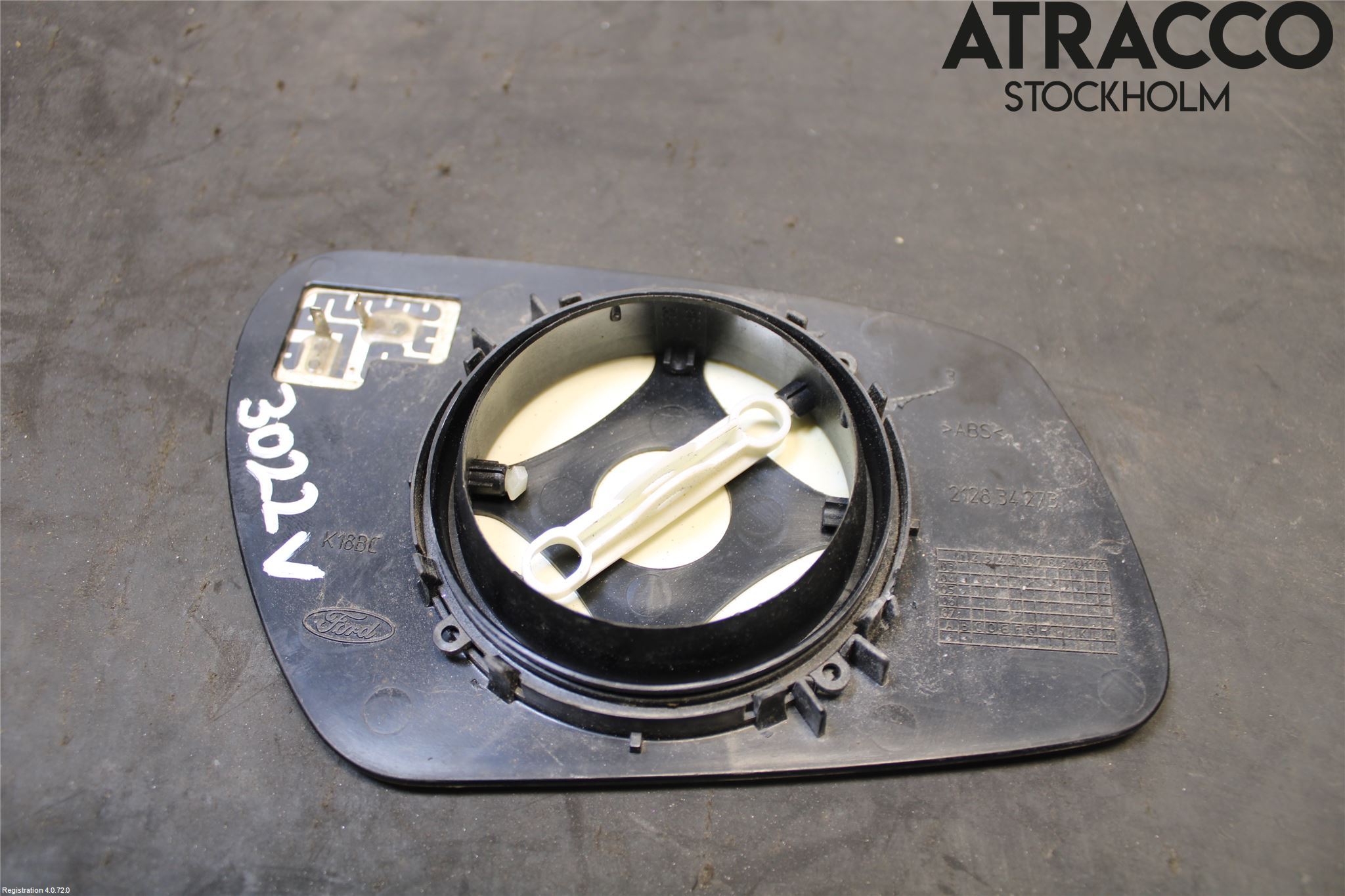 Ford FOCUS     04-07 Speil Glass V