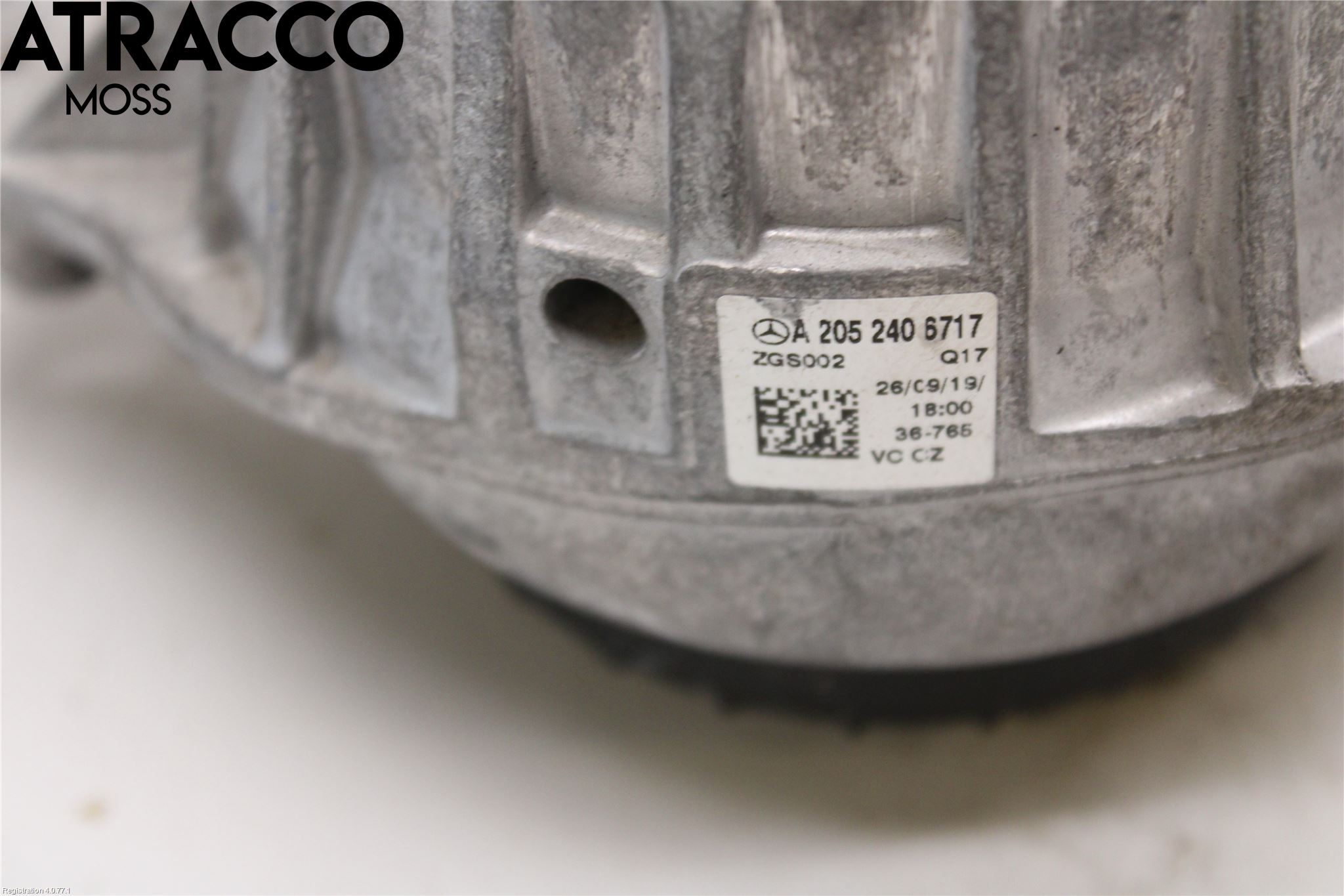 Mercedes-Benz MB E-KLASS (W213) 16-23 Motor Feste Gummi