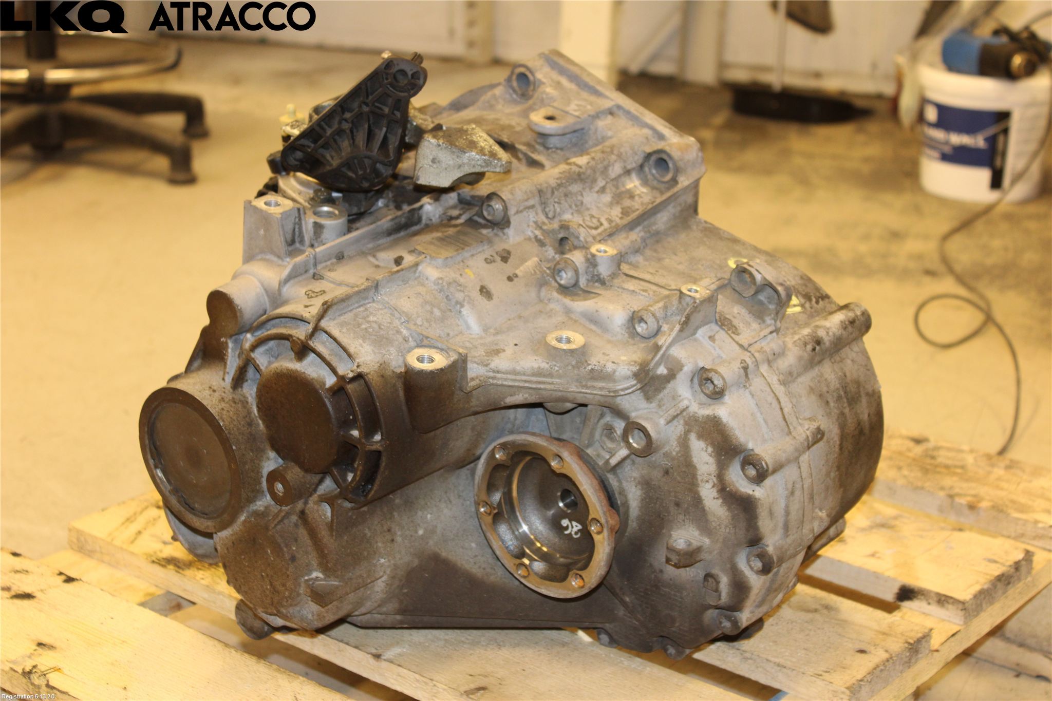Volkswagen VW CADDY 11-15 Gearkasse 6 Trinn