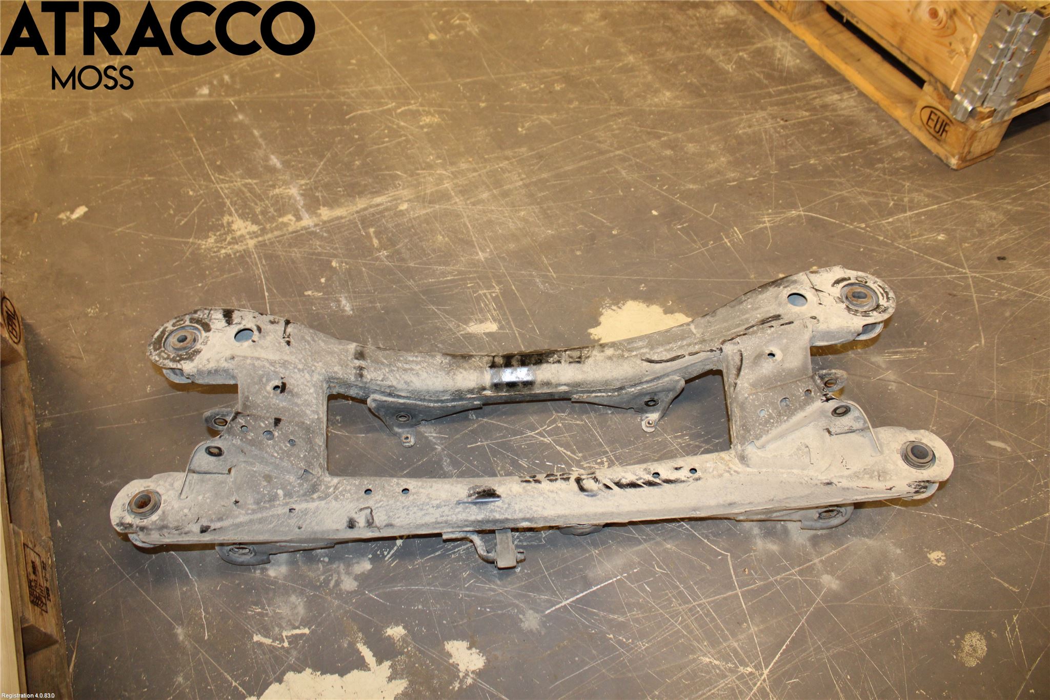 Lexus CT 200h Bakaksel Feste Travers-Ramme