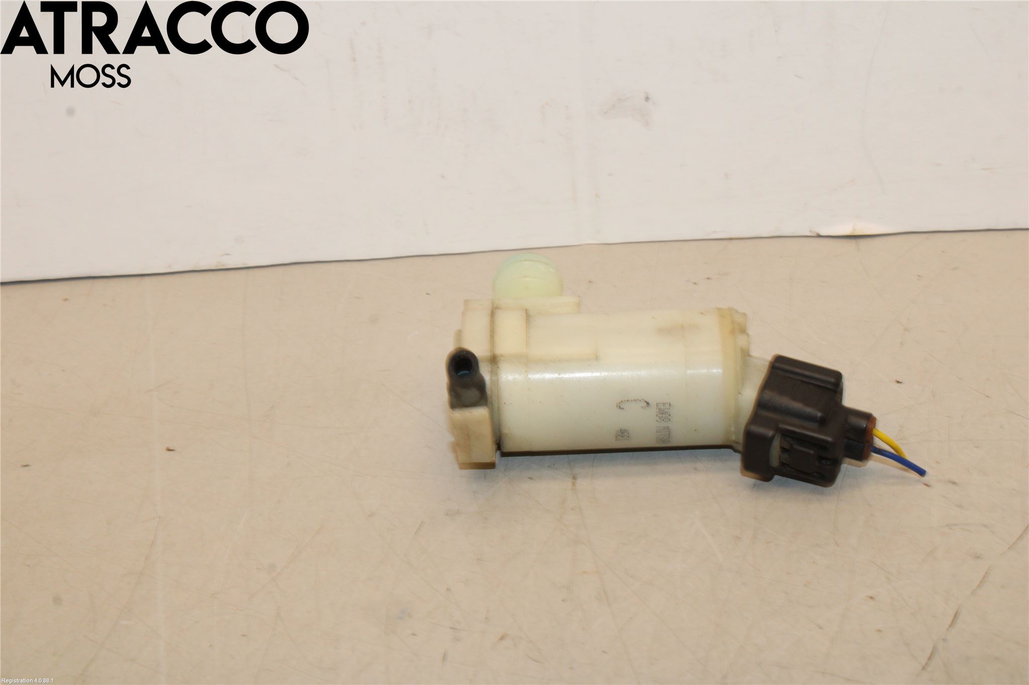 Suzuki SX4 S-CROSS 14-21 Spylerpumpe Frontrute