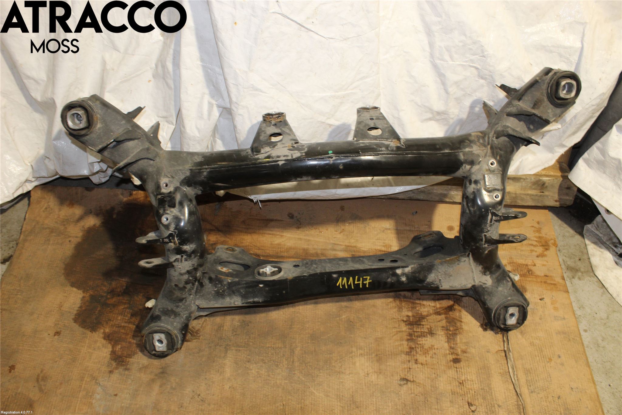 BMW 3 F30/F31/F80 12-19 Bakaksel Feste Travers-Ramme