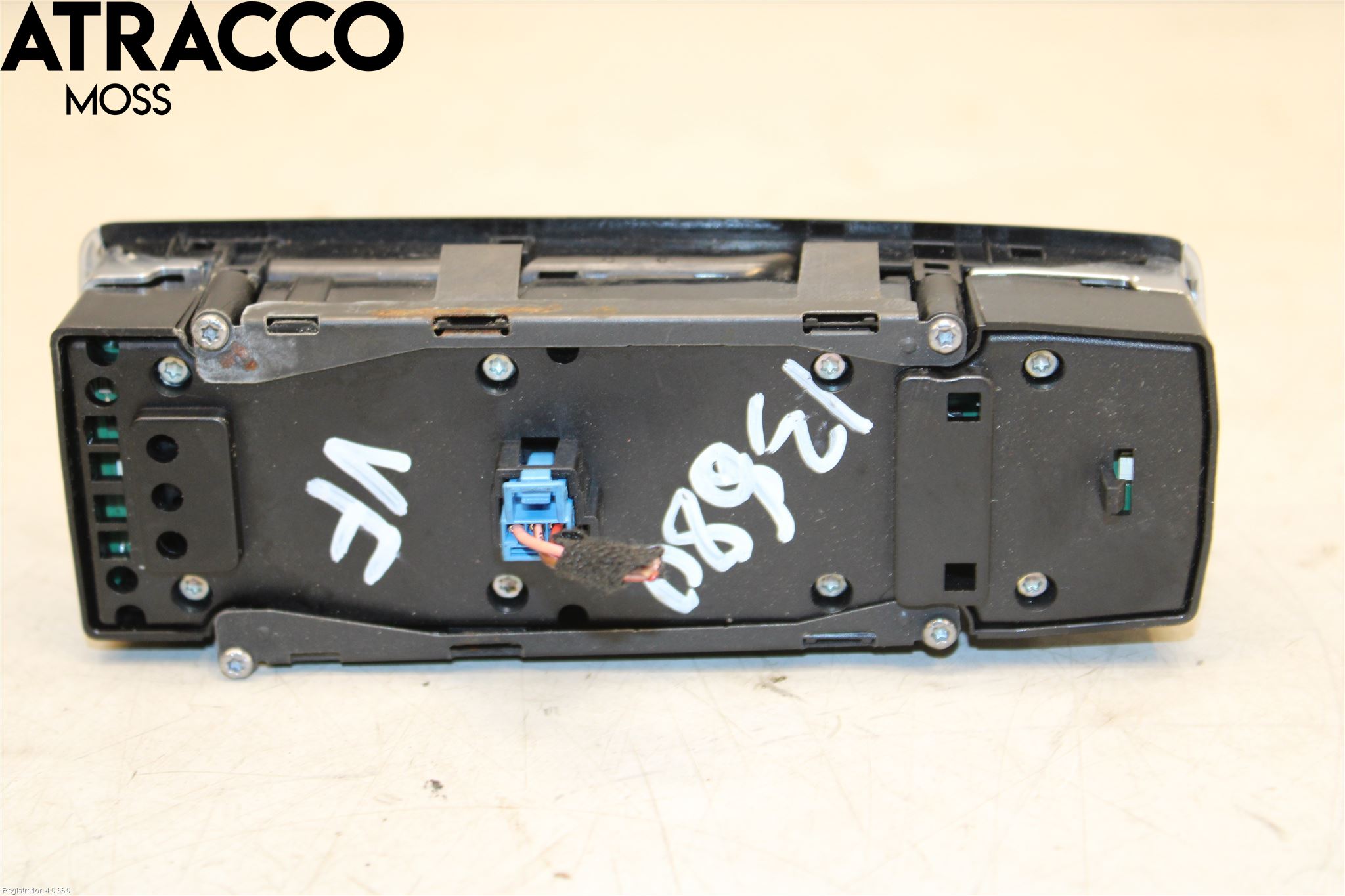 Mercedes-Benz MB E-KLASS (W212) 09-16 Bryter Vindusheis