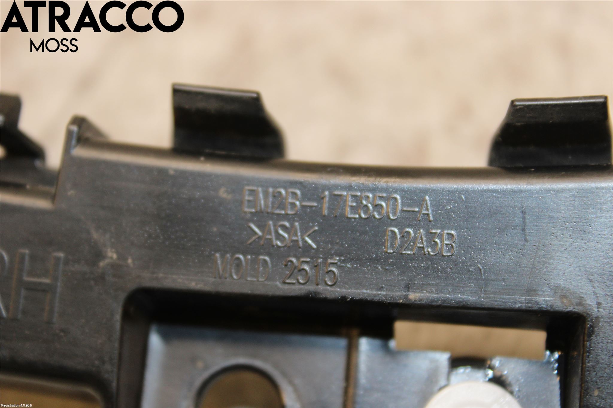 Ford S-MAX 15- Støtfanger Bak Feste