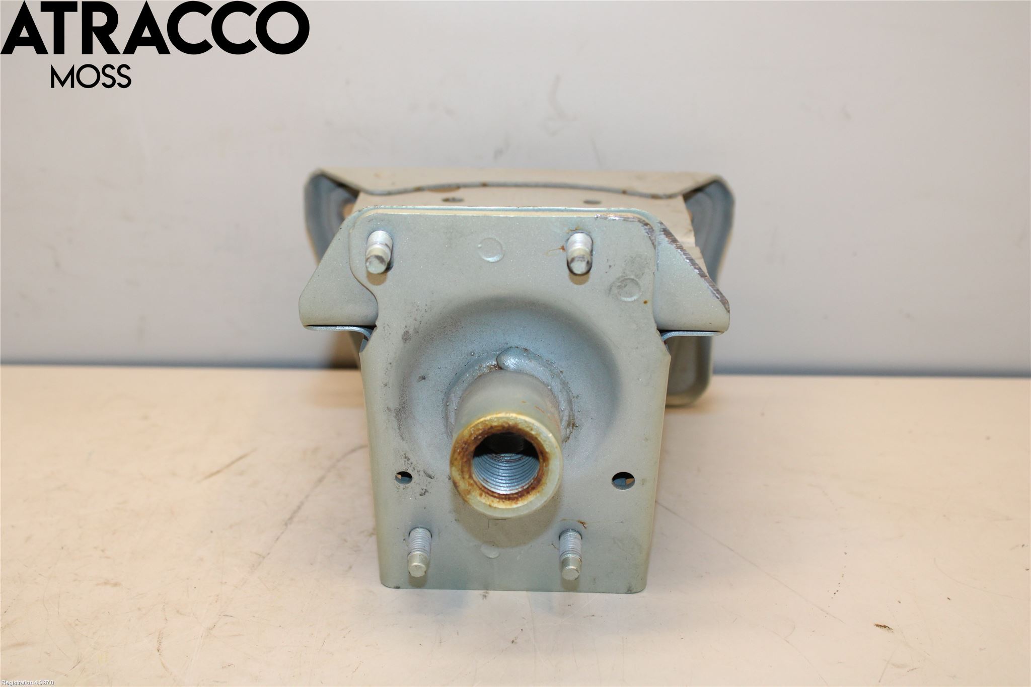 Nissan LEAF 18- Støtfanger Foran Feste