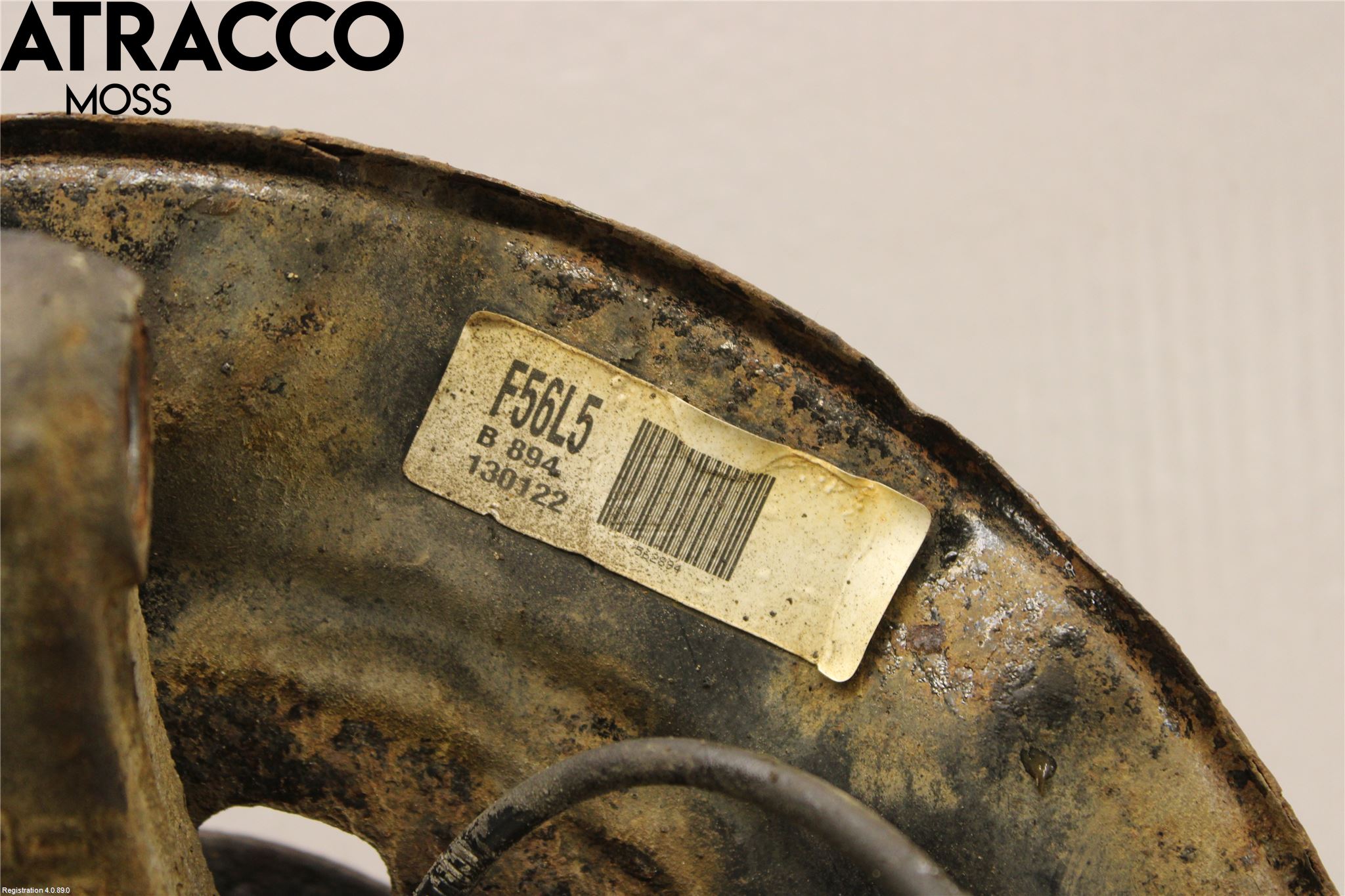 Toyota AURIS 13-19 Spindel Vf