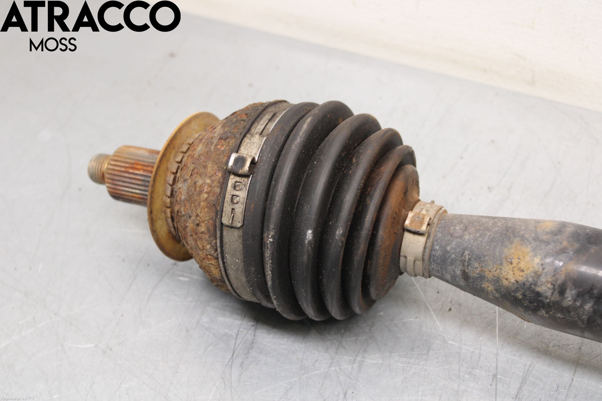 Skoda FABIA 07-14 Drivaksel Foran Kompl Høyre