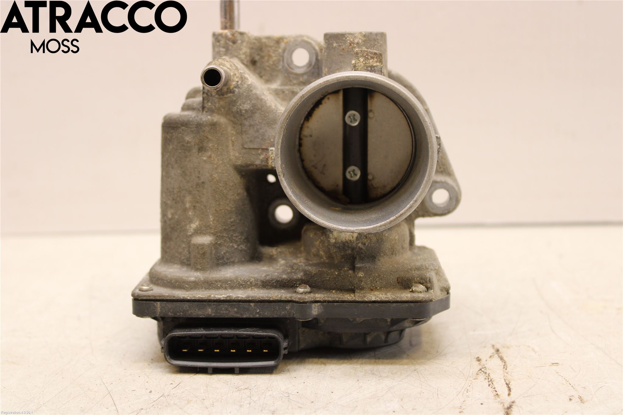 Toyota YARIS XP130 15-20 Inns Spjeldhus