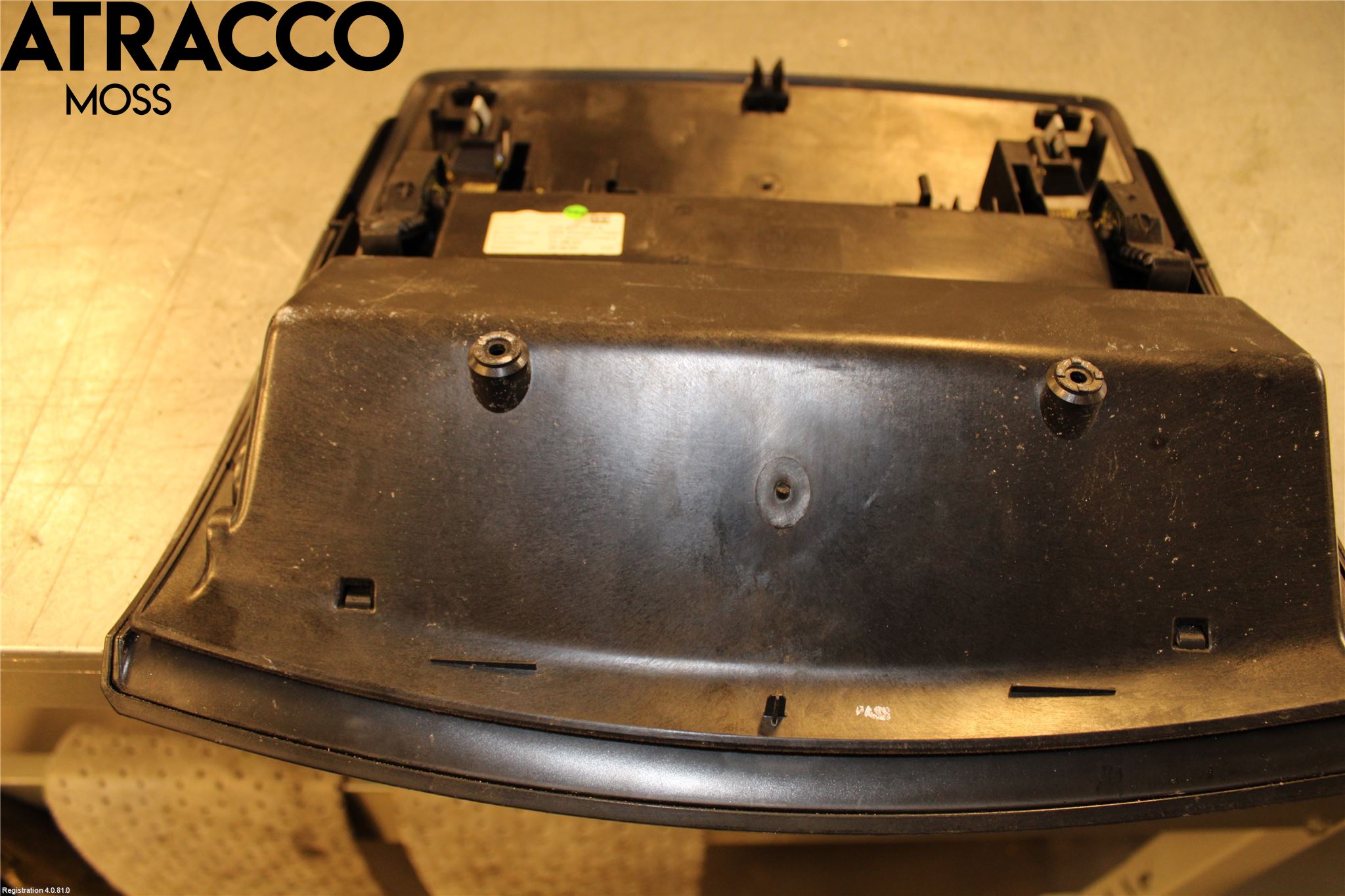 Volkswagen VW TRANSP/CARAVELLE (T5) 04-15 Innr Hanskerom