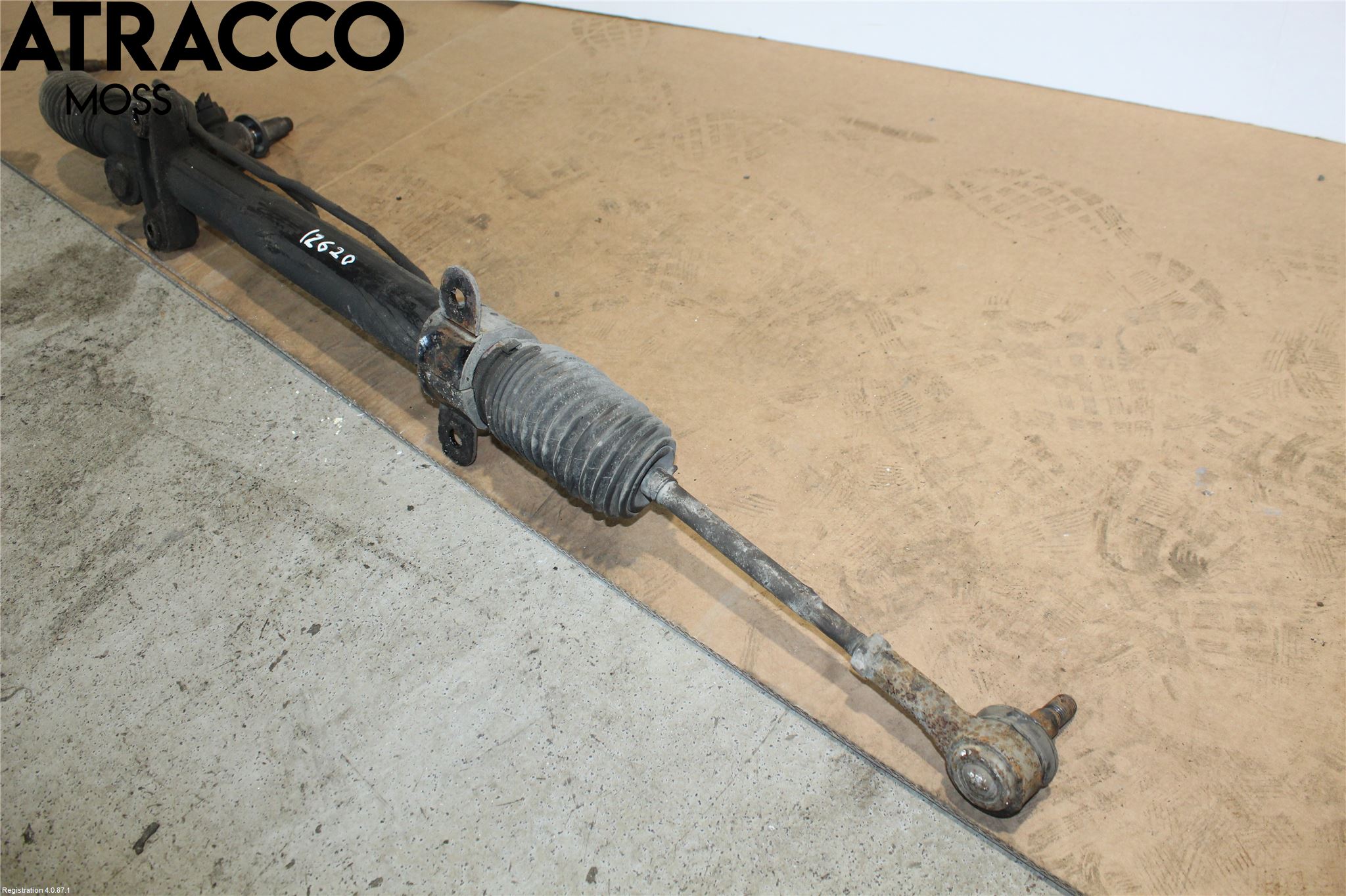 SsangYong SSANG YONG RODIUS Servo Snekke - Tannstang