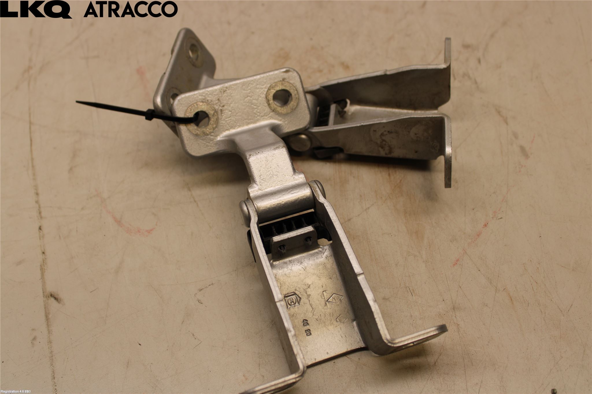 Nissan NV250 20-22 Dørhengsel