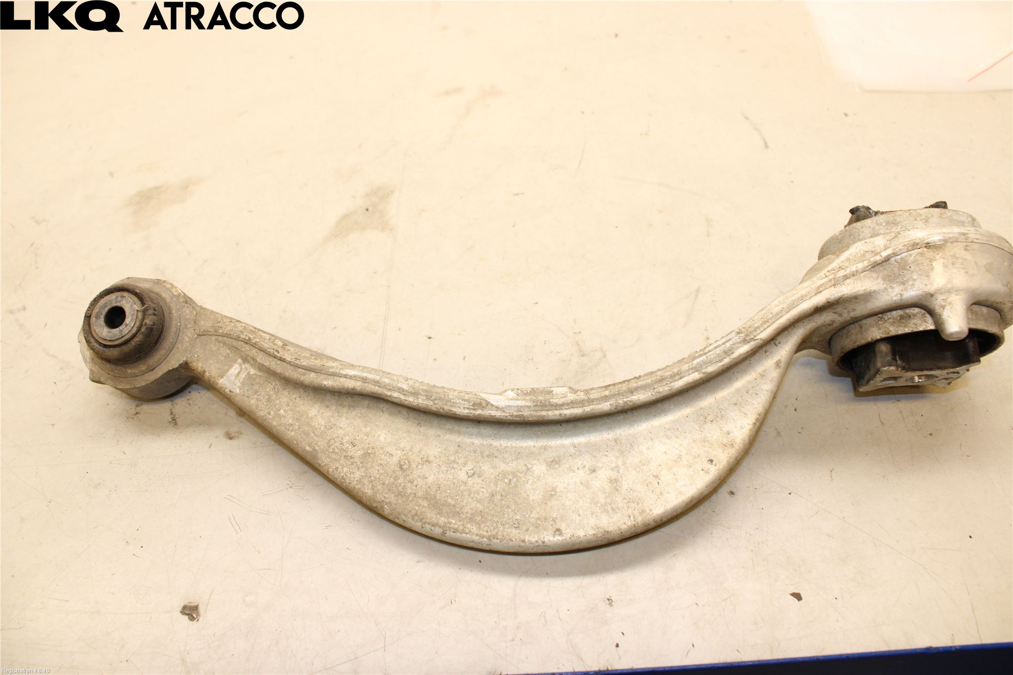 Jaguar I-PACE 18- Bærearm Foran Høyre Nedre