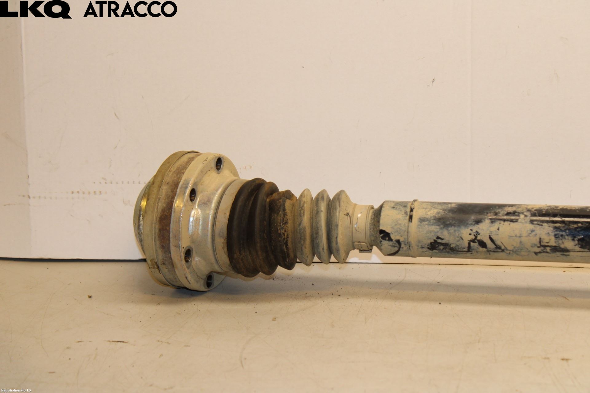 Volkswagen VW CADDY 11-15 Drivaksel Foran Kompl Høyre