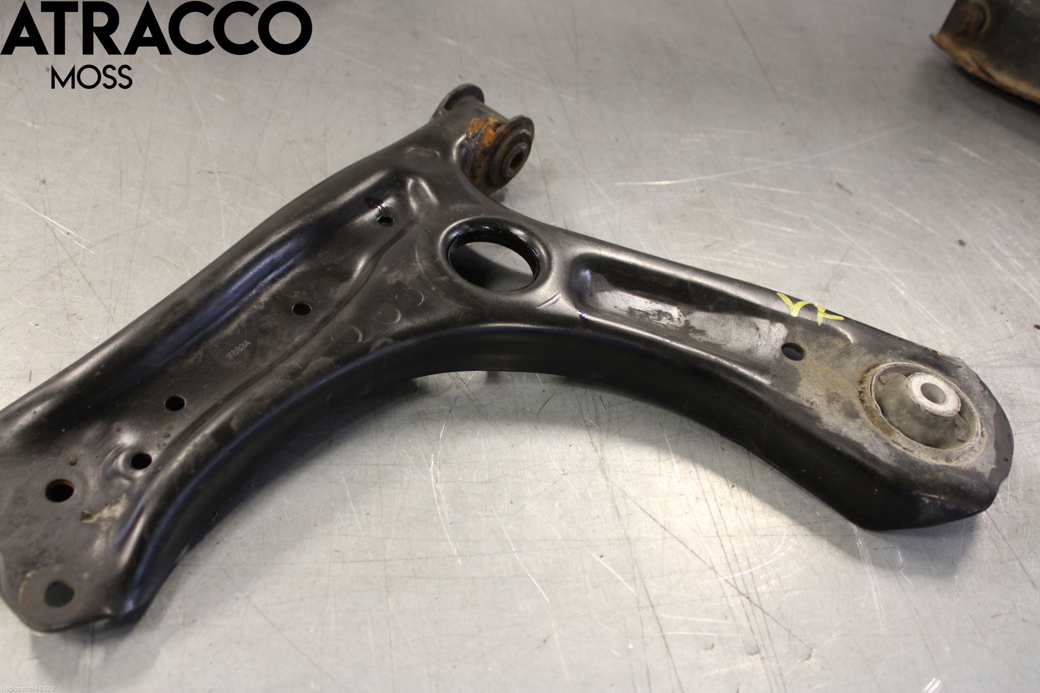 Skoda FABIA 07-14 Bærearm Foran Venstre Nedre