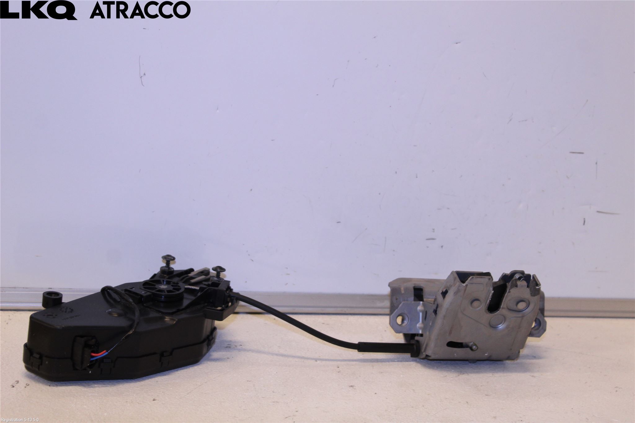 Volvo V70 14-16 Bakluke-Lokk Låsekasse