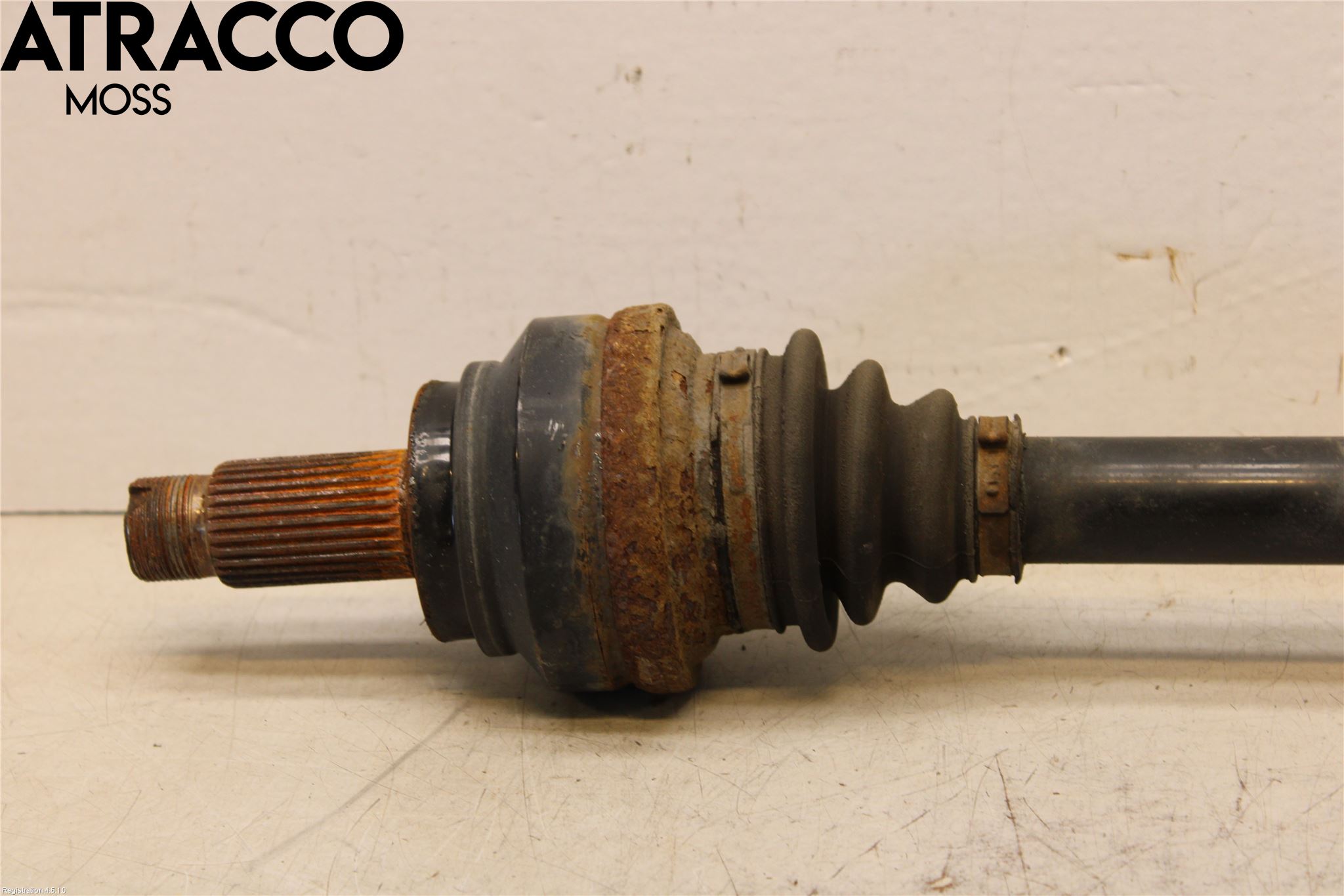 BMW 5 F10/F11/F18 09-17 Drivaksel Bak Kompl Venstre