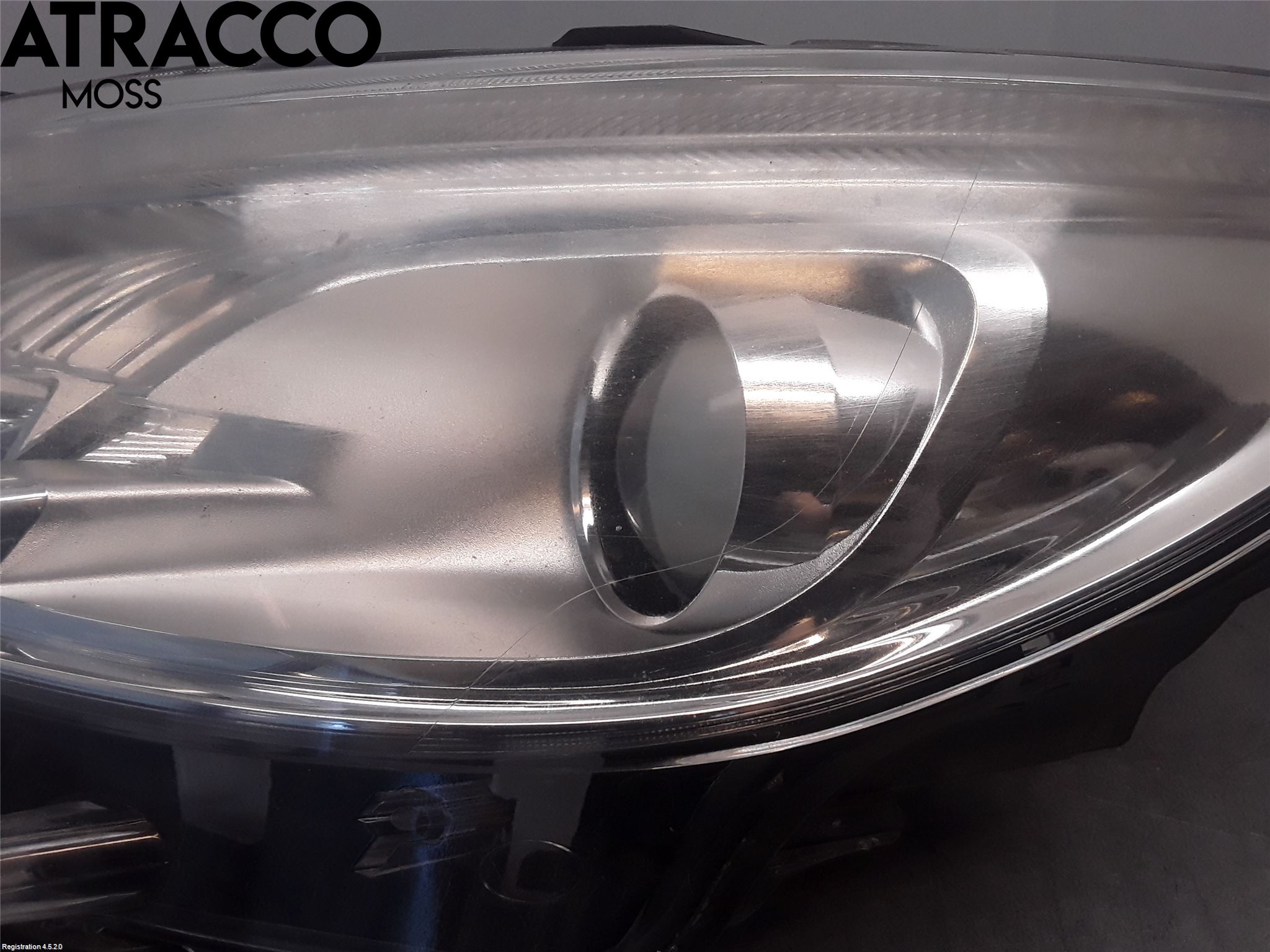 Peugeot 2008 13-20 Frontlykt Venstre