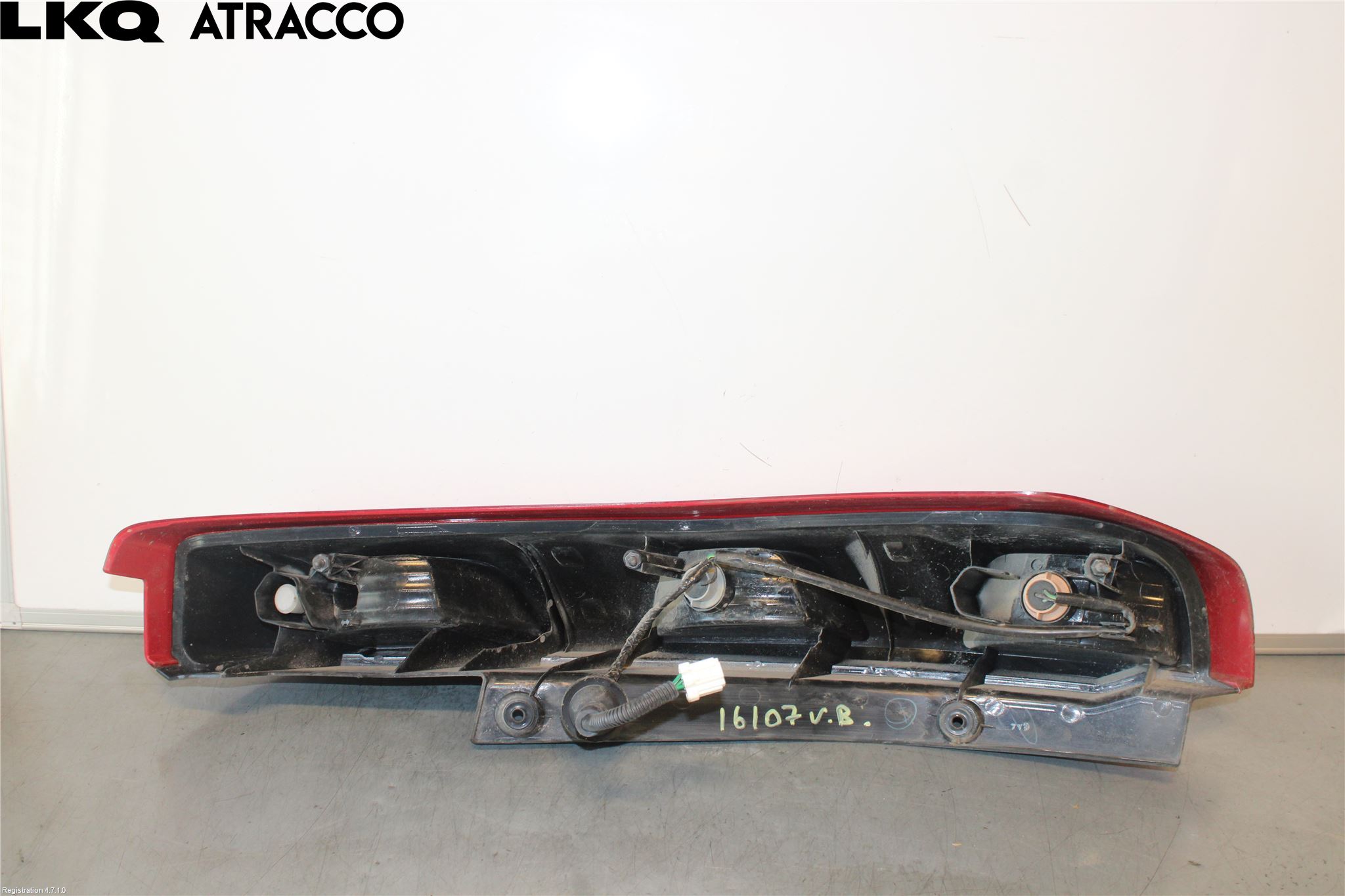 Nissan X-TRAIL 08-14 Baklykt Venstre