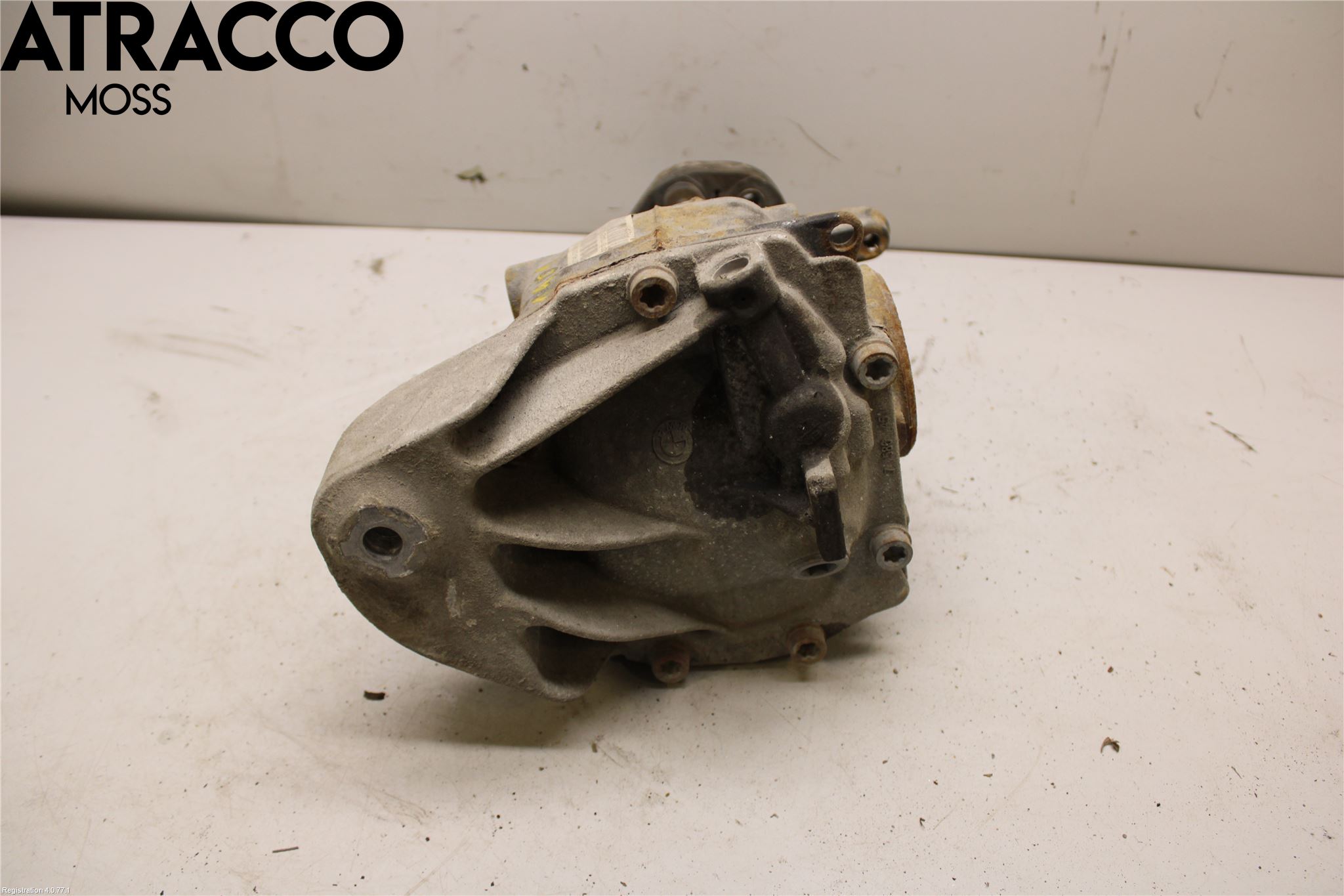 BMW 3 F30/F31/F80 12-19 Bakaksel Kardang Bak -Diff