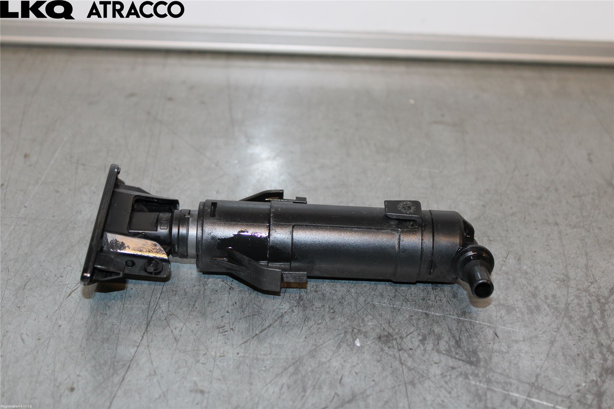 Volkswagen VW TOURAN 10-15 Spylerdyse Frontlykter