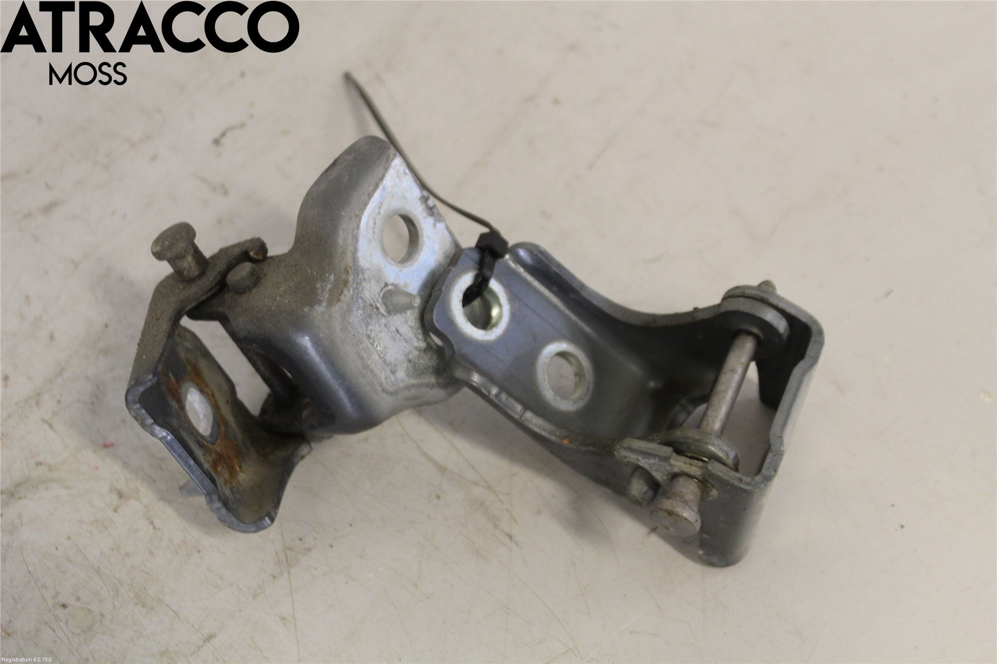 Peugeot 508 11-18 Dørhengsel