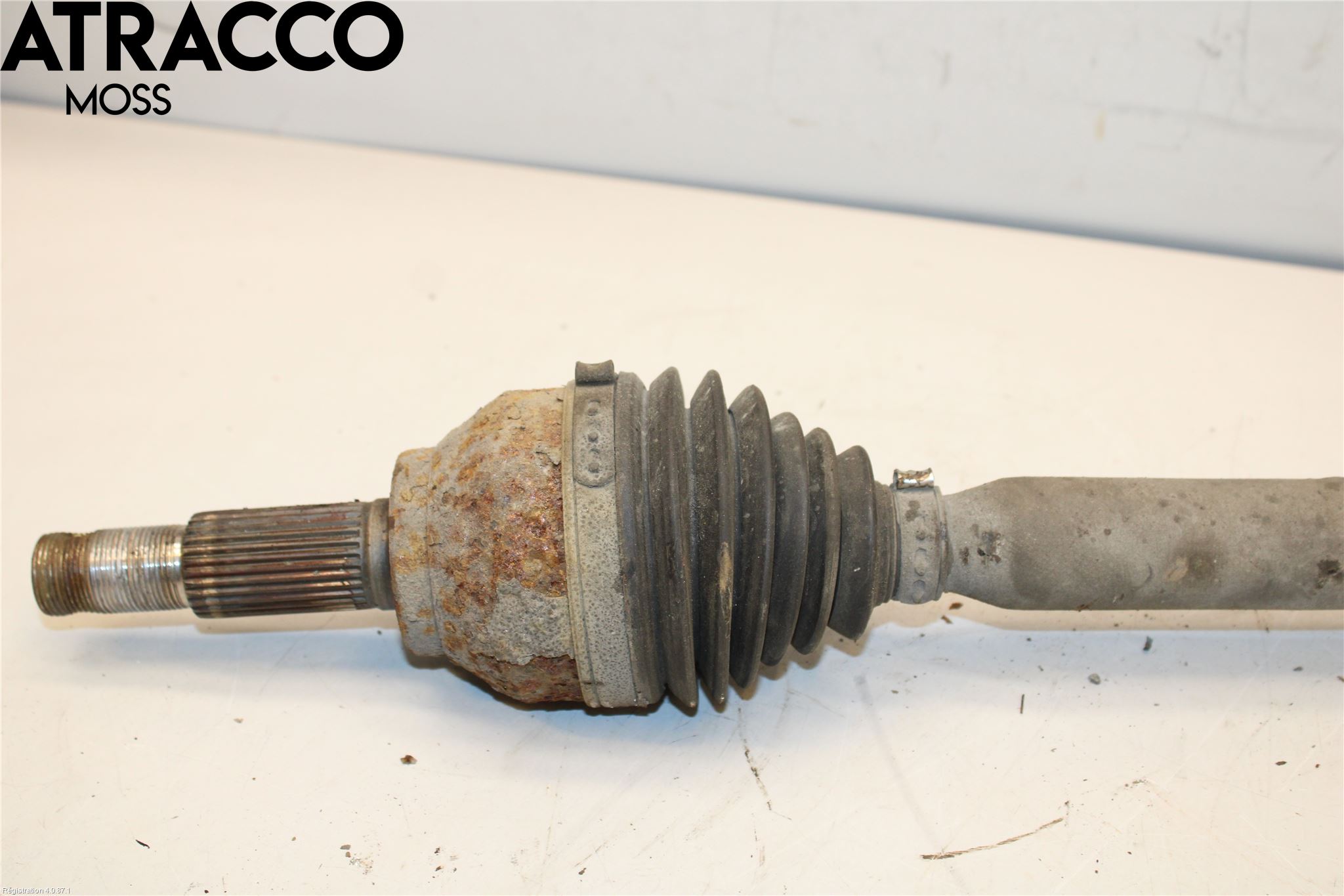 Nissan LEAF 11-17 Drivaksel Foran Kompl Venstre