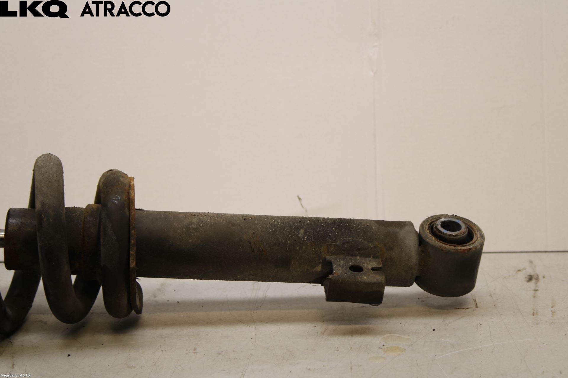 Mitsubishi L200 16-23 Fjærbein Foran Høyre