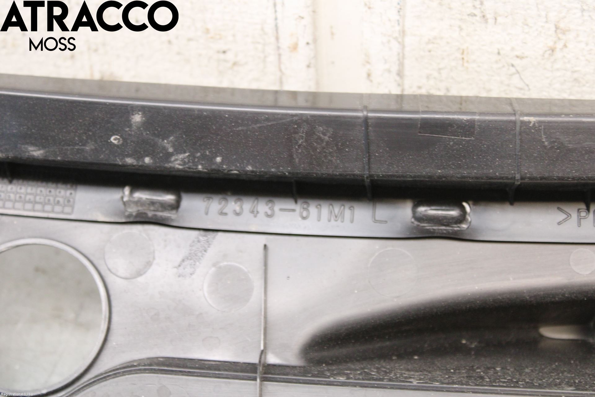 Suzuki ACROSS 21- Visker Deksel-Grill-Under Frr