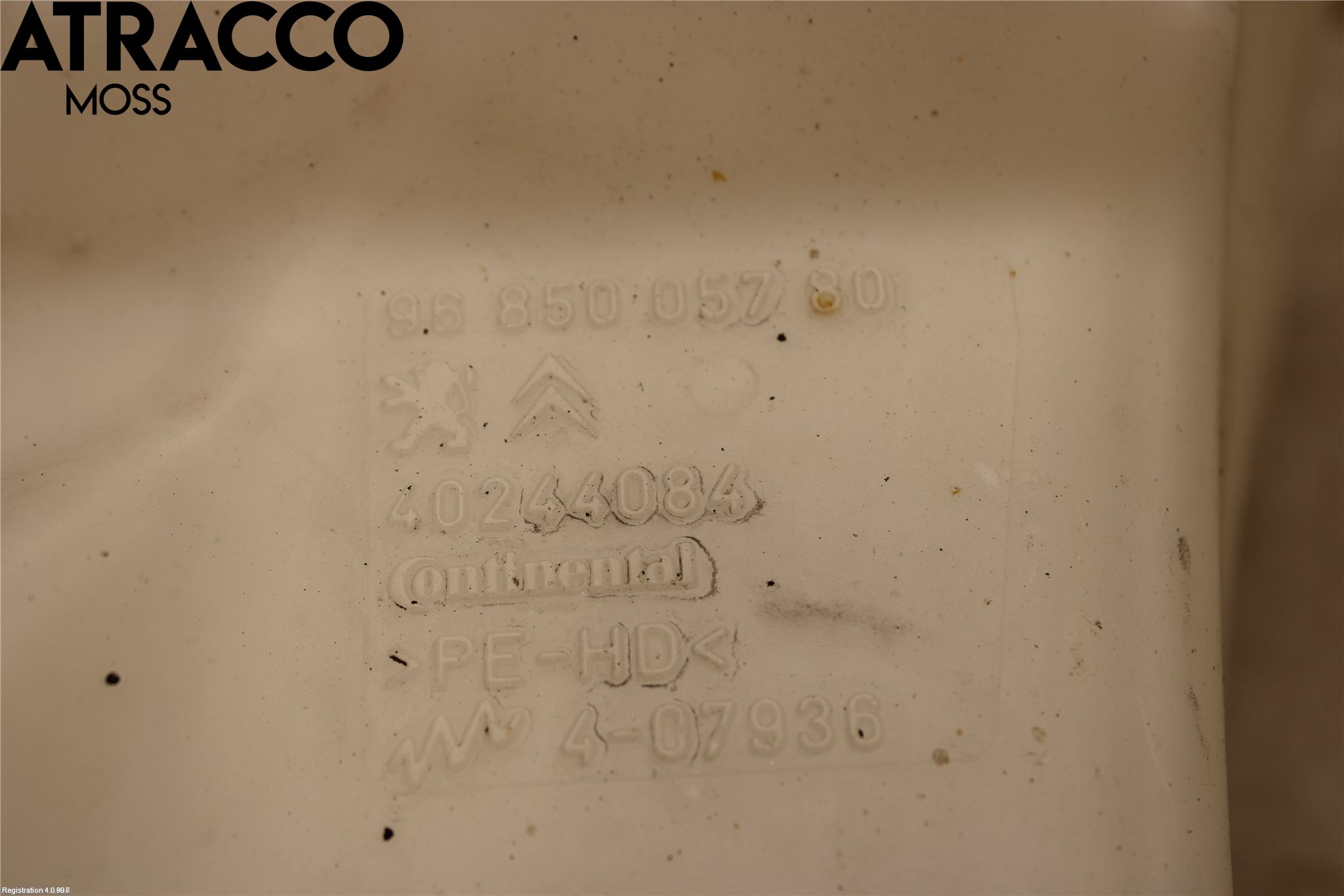 Peugeot 3008 09-16 Spylerbeholder Frontrute-Lykte