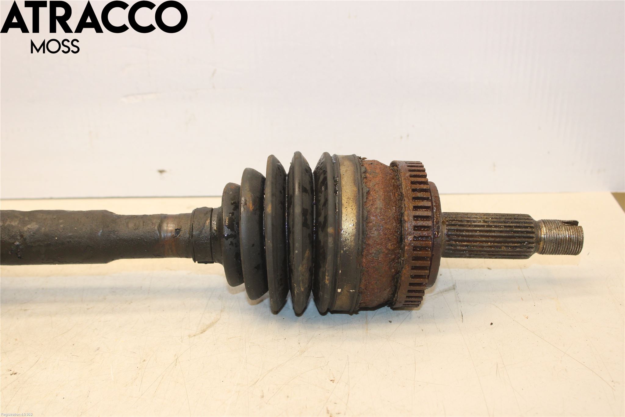 Hyundai i40 08-15 Drivaksel Foran Kompl Høyre