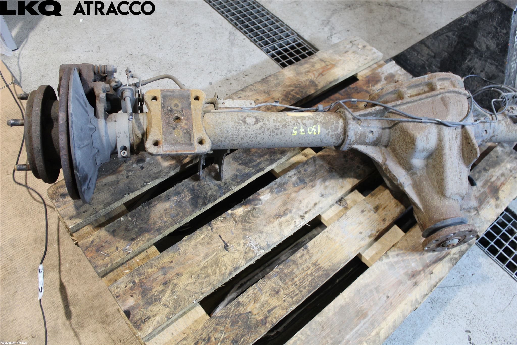 Ford TRANSIT    06-13 Bakaksel Feste Travers-Ramme