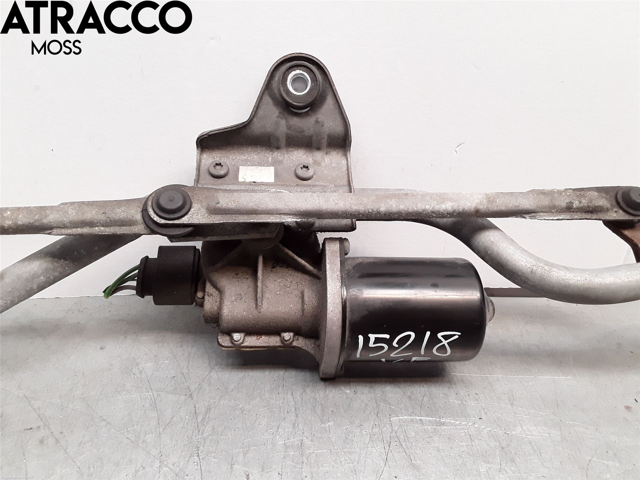 Volkswagen VW TRANSP/CARAVELLE (T5) 04-15 Viskermotor Frontrute