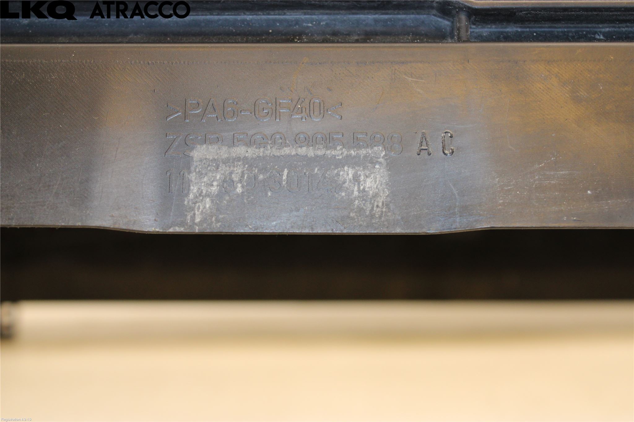 Volkswagen VW GOLF / E-GOLF VII 13-20 Radiator Feste - Ramme - Bjelk