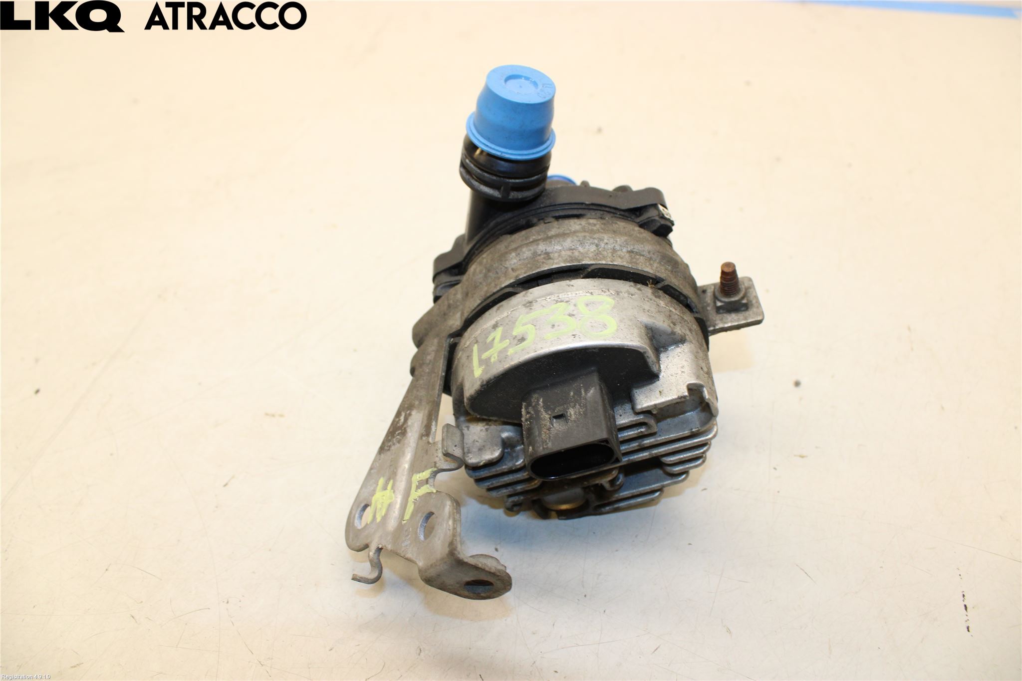 Mercedes-Benz MB C-KLASS (W205) 14-21 Vannpumpe