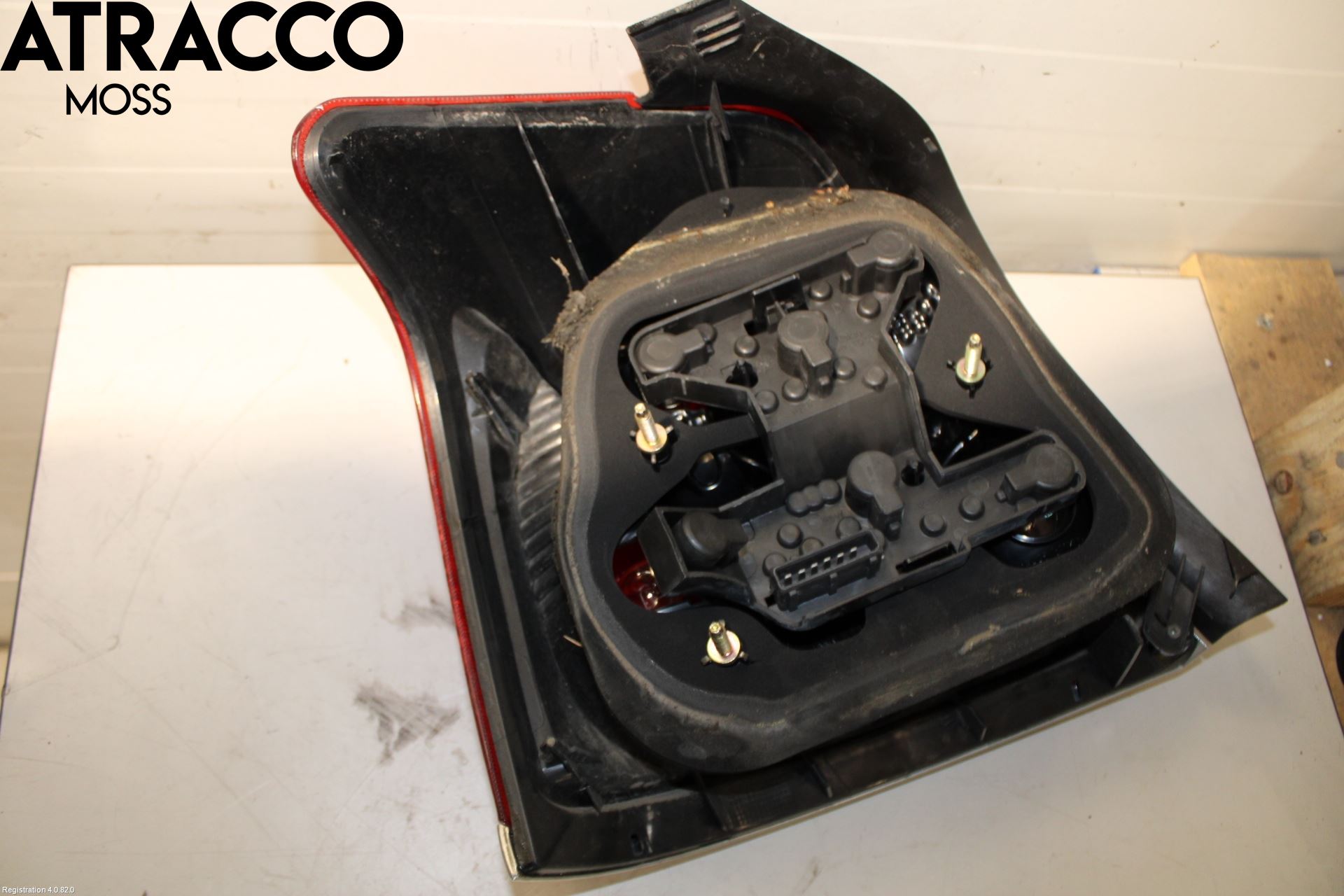 Toyota AVENSIS 03-06 Baklykt Høyre