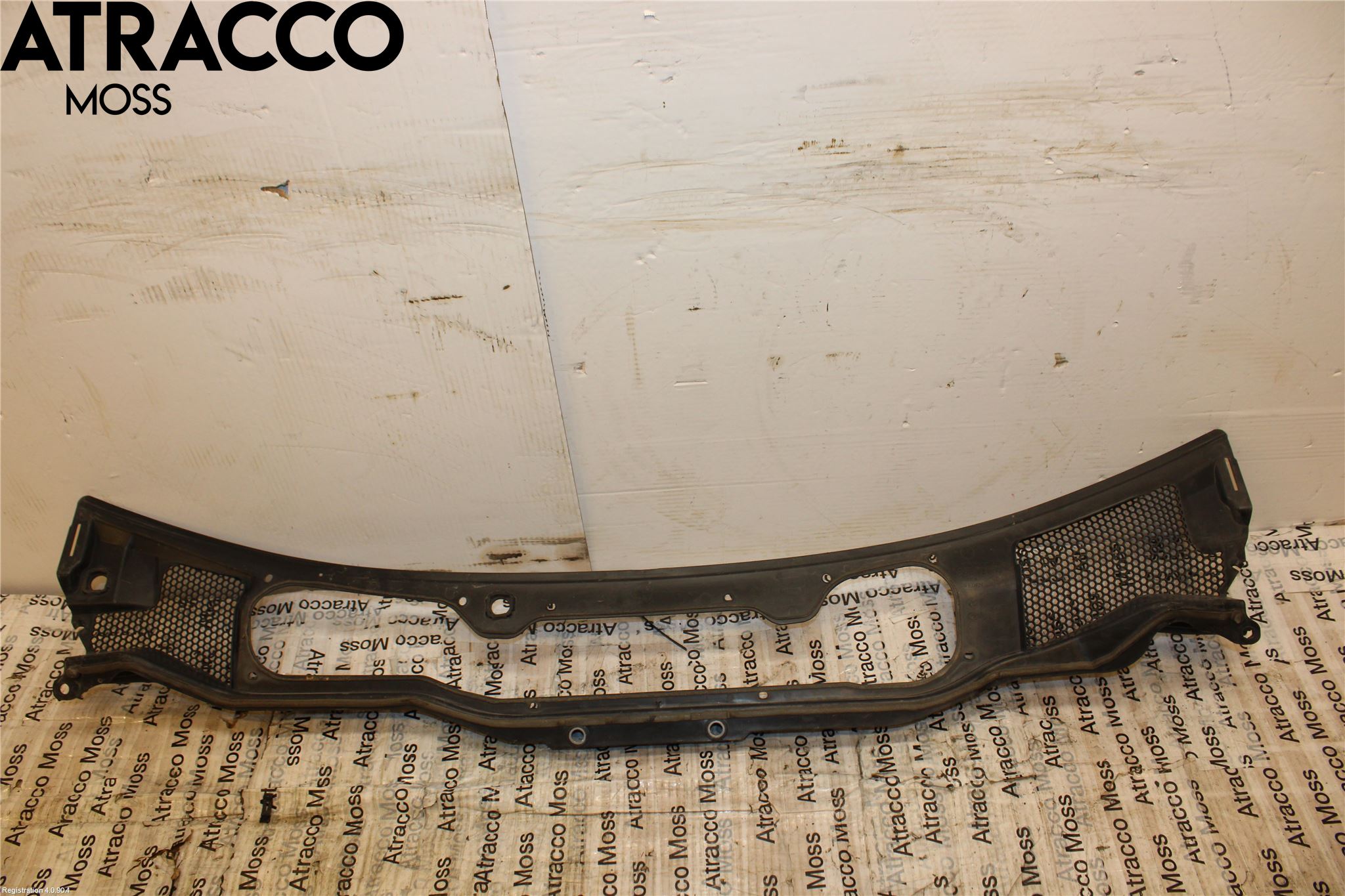 Volvo V40 12-19 Visker Deksel-Grill-Under Frr